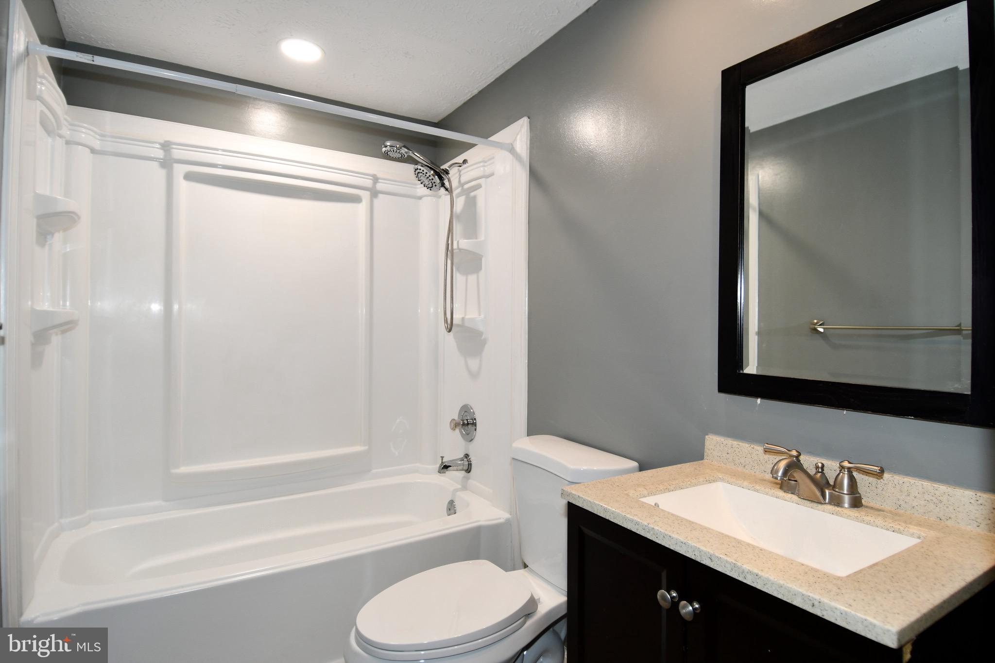 NEW BRITAIN - Residential Lease