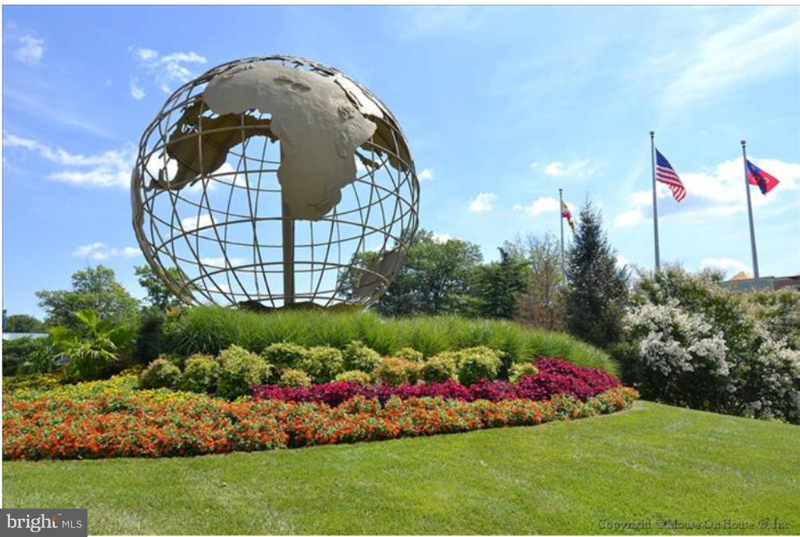 FAIRWAYS NORTH - Residential