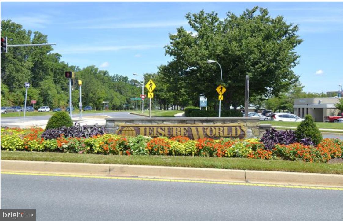 FAIRWAYS NORTH - Residential