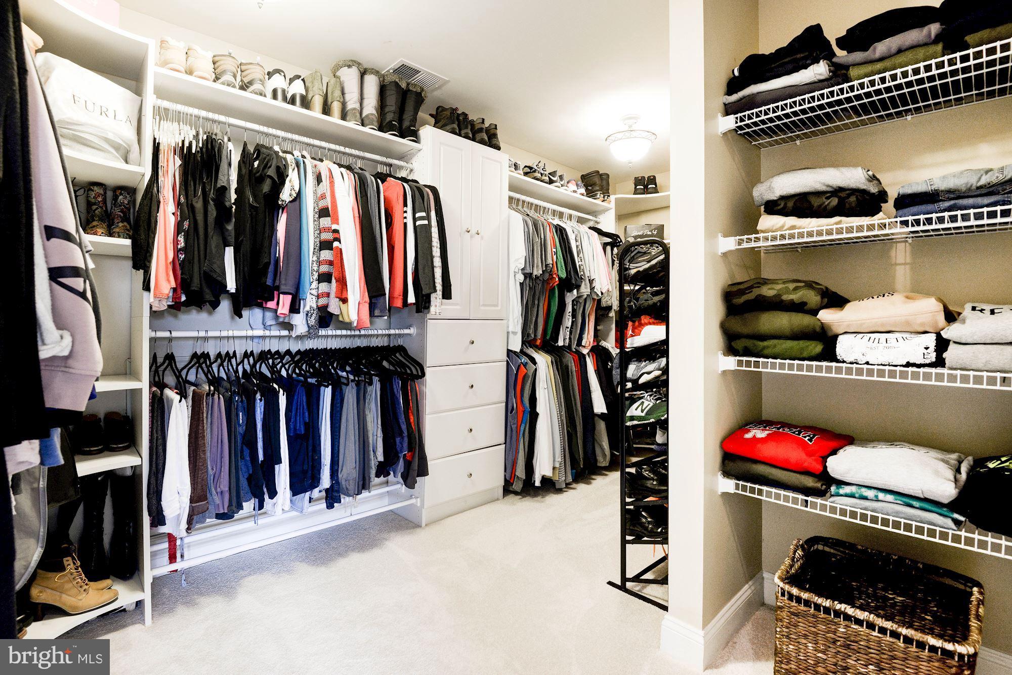 BELMONT COUNTRY CLUB - Residential