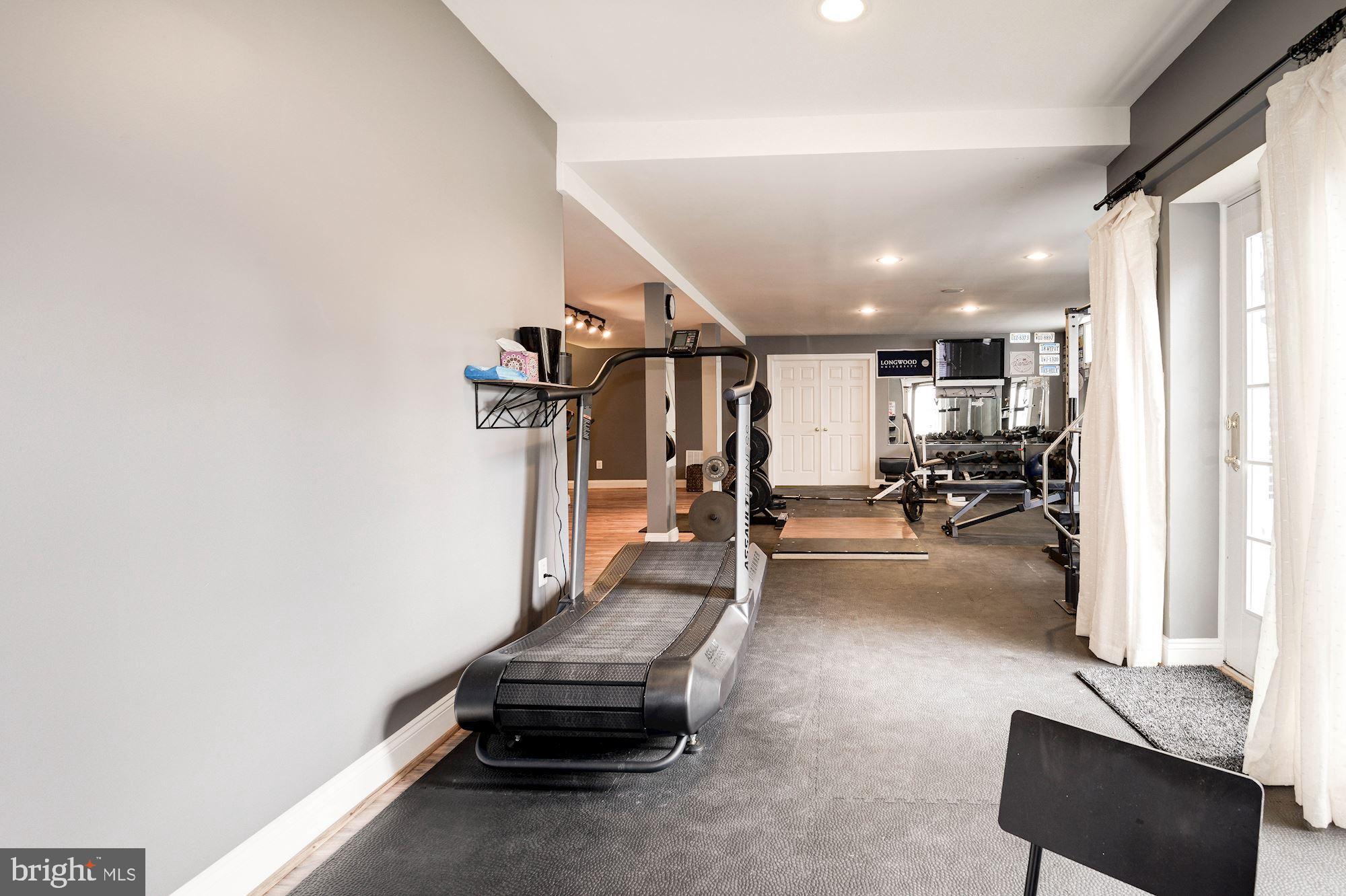 BELMONT COUNTRY CLUB - Residential