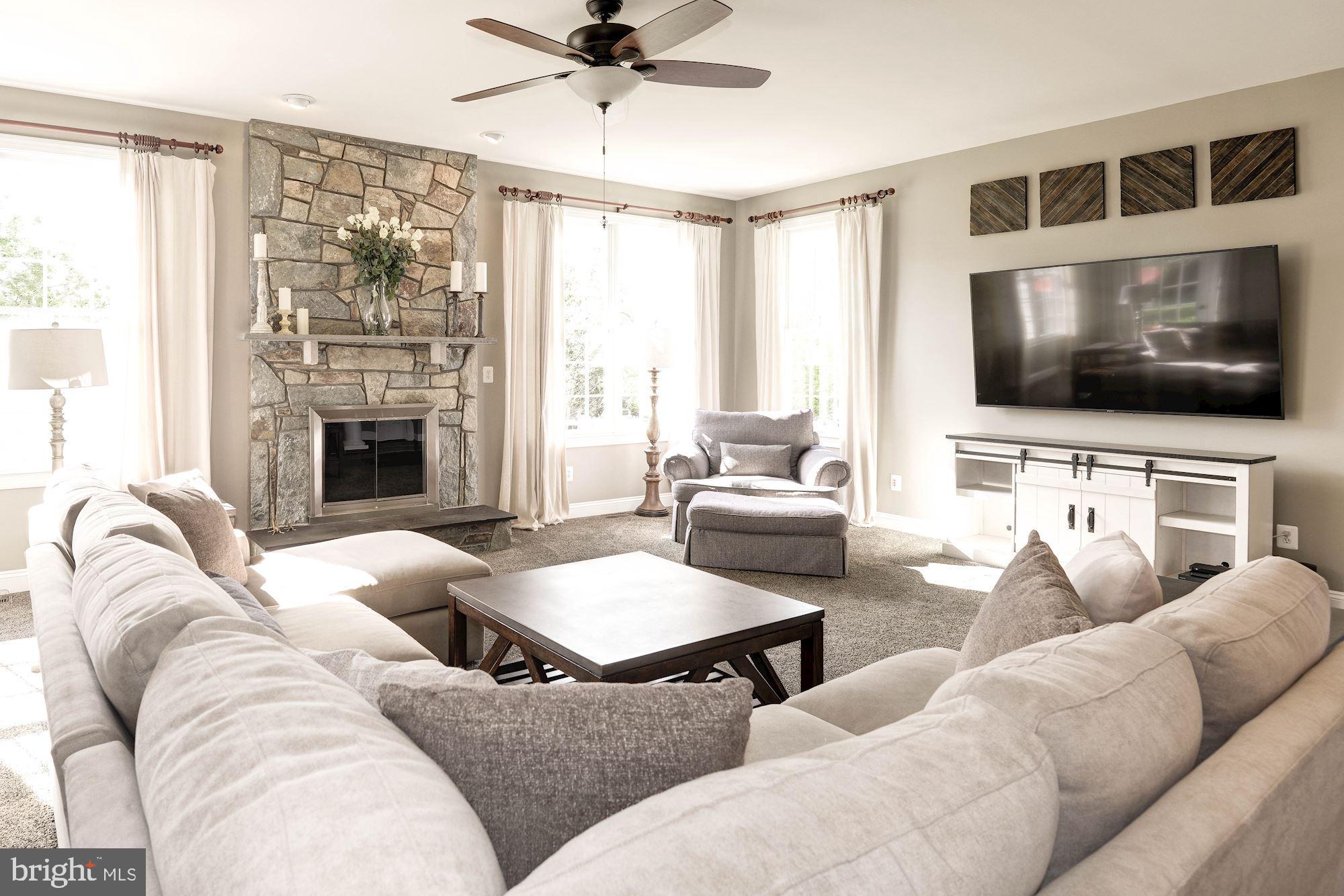 BELMONT COUNTRY CLUB - Residential