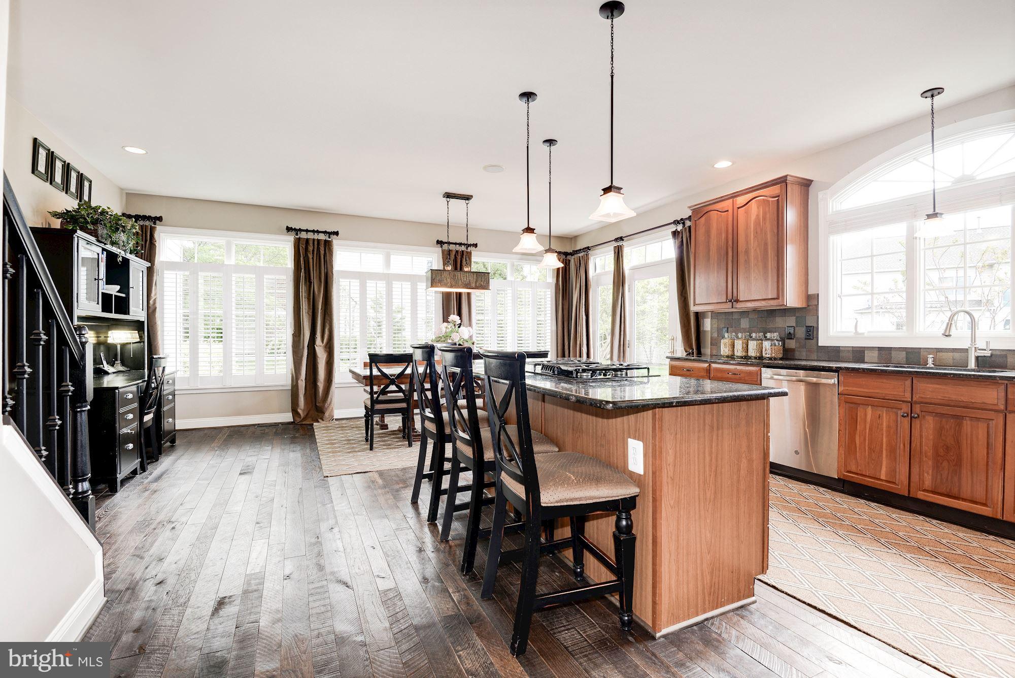 BELMONT COUNTRY CLUB - Residential