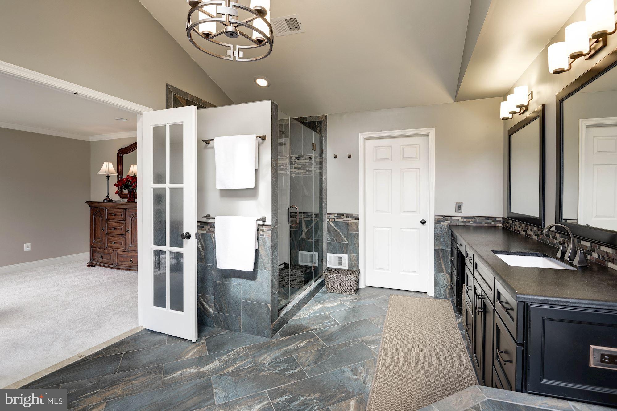 BELMONT COUNTRY CLUB - Residential