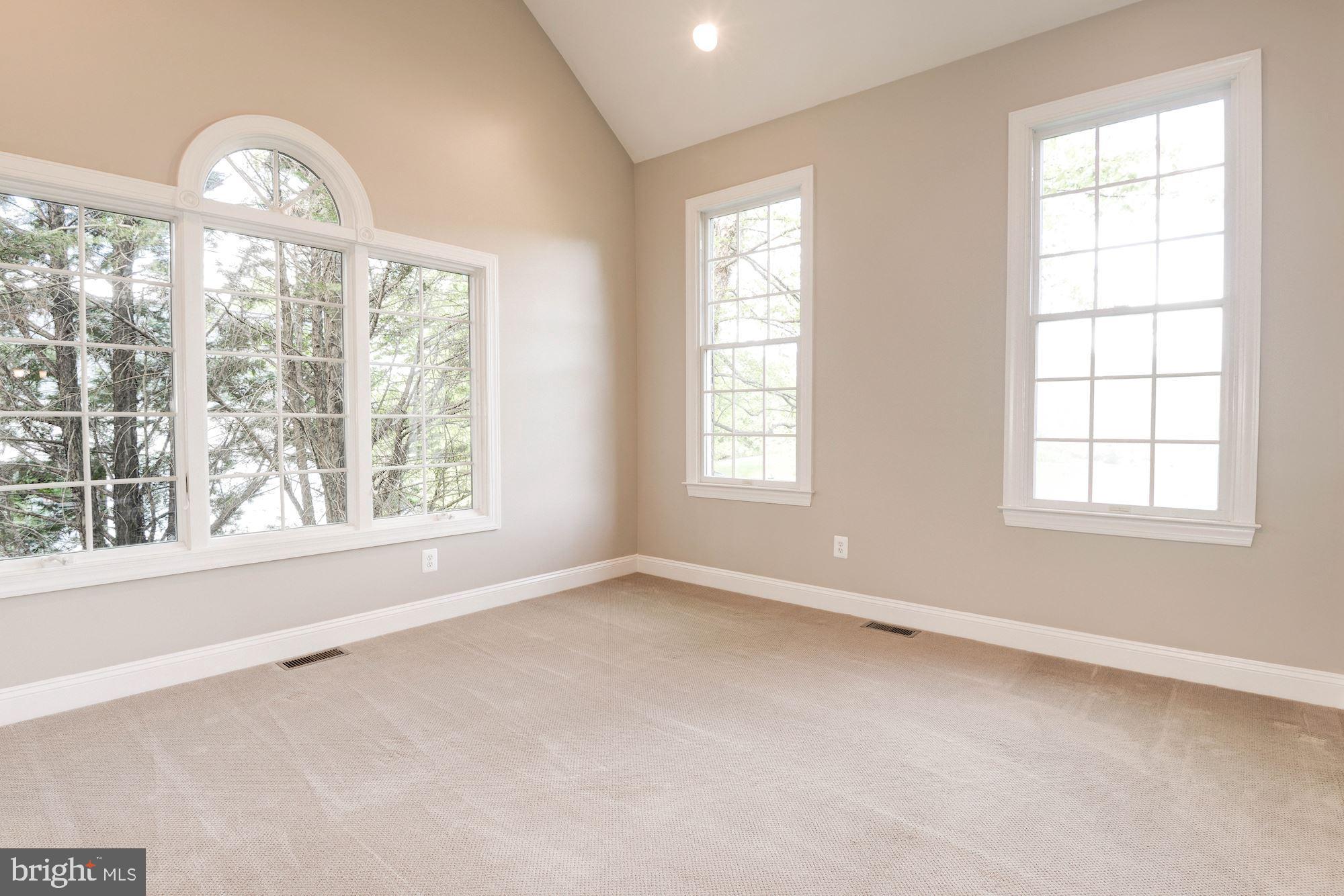 BELMONT COUNTRY CLUB - Residential