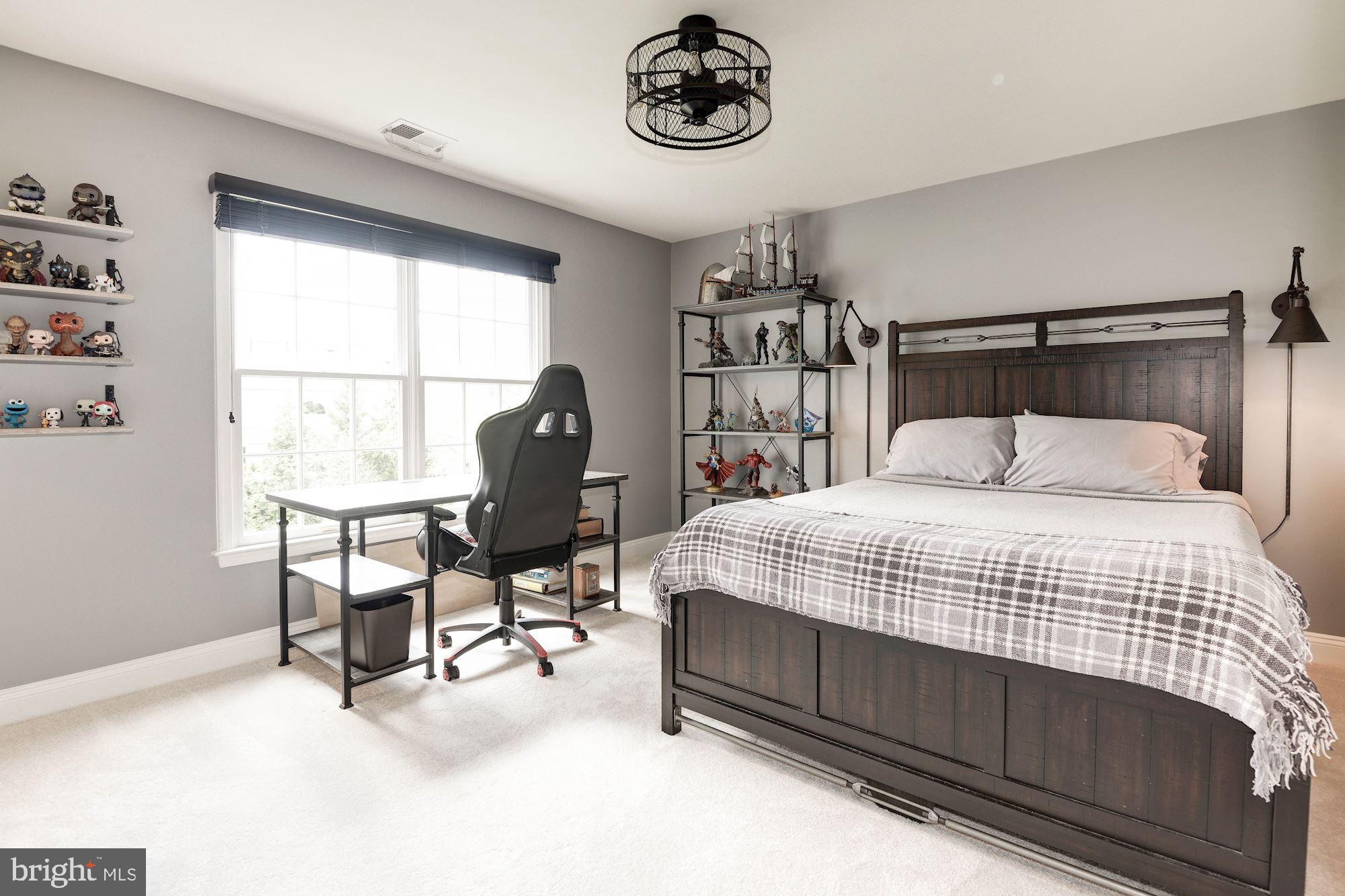 BELMONT COUNTRY CLUB - Residential