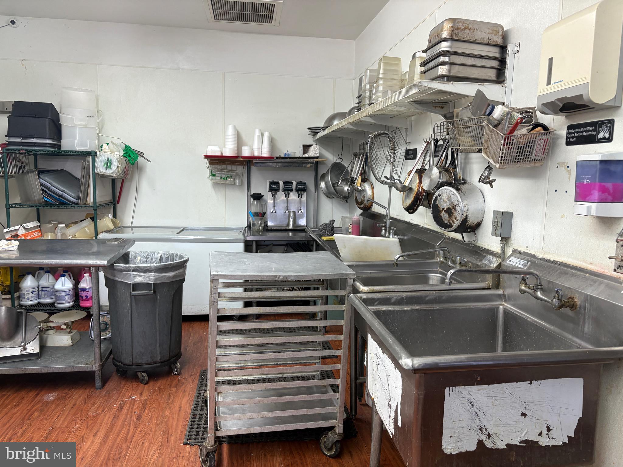 TEMPLE UNIVERSITY - Commercial Lease