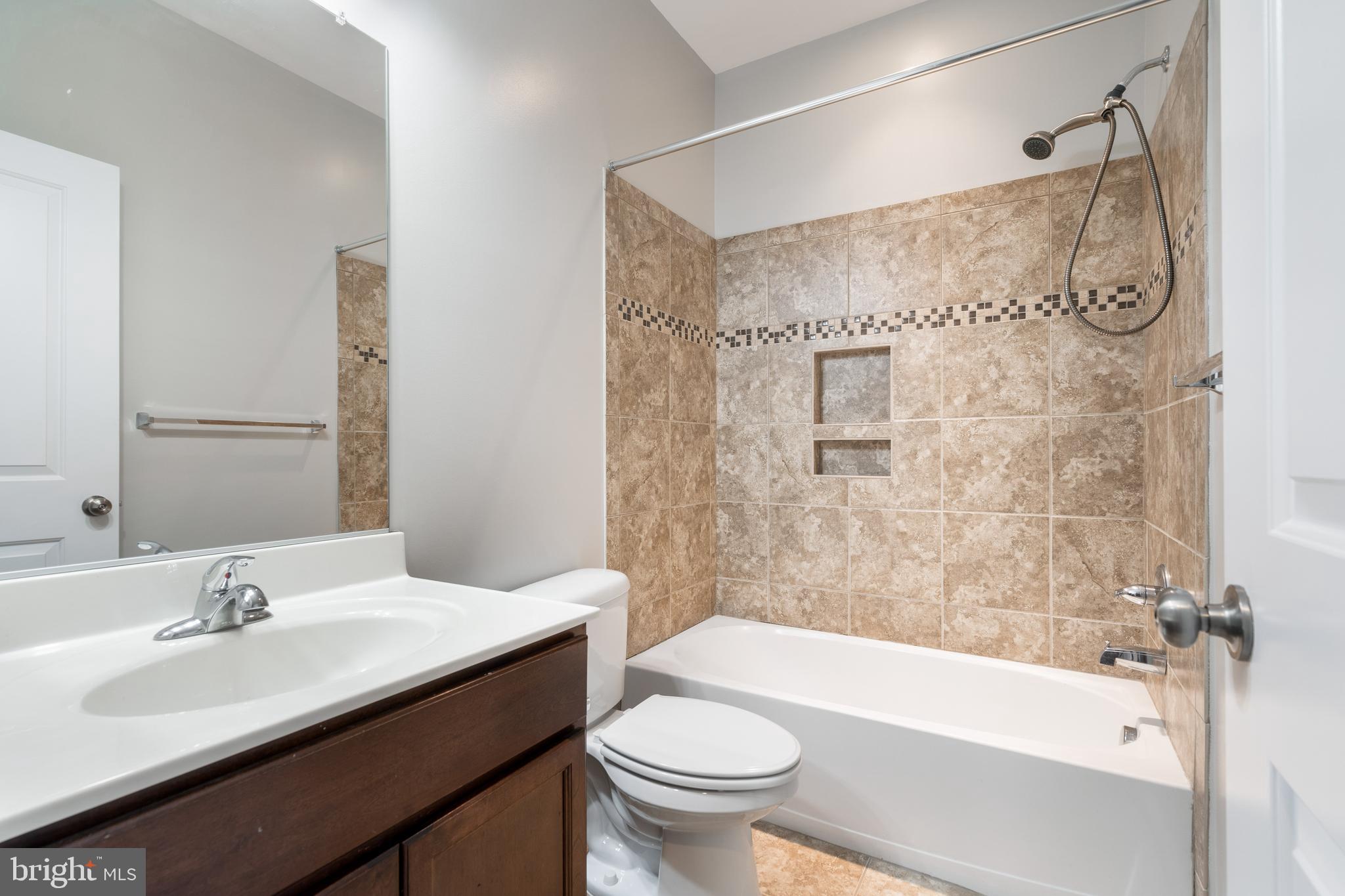 WOODSTREAM - Residential Lease