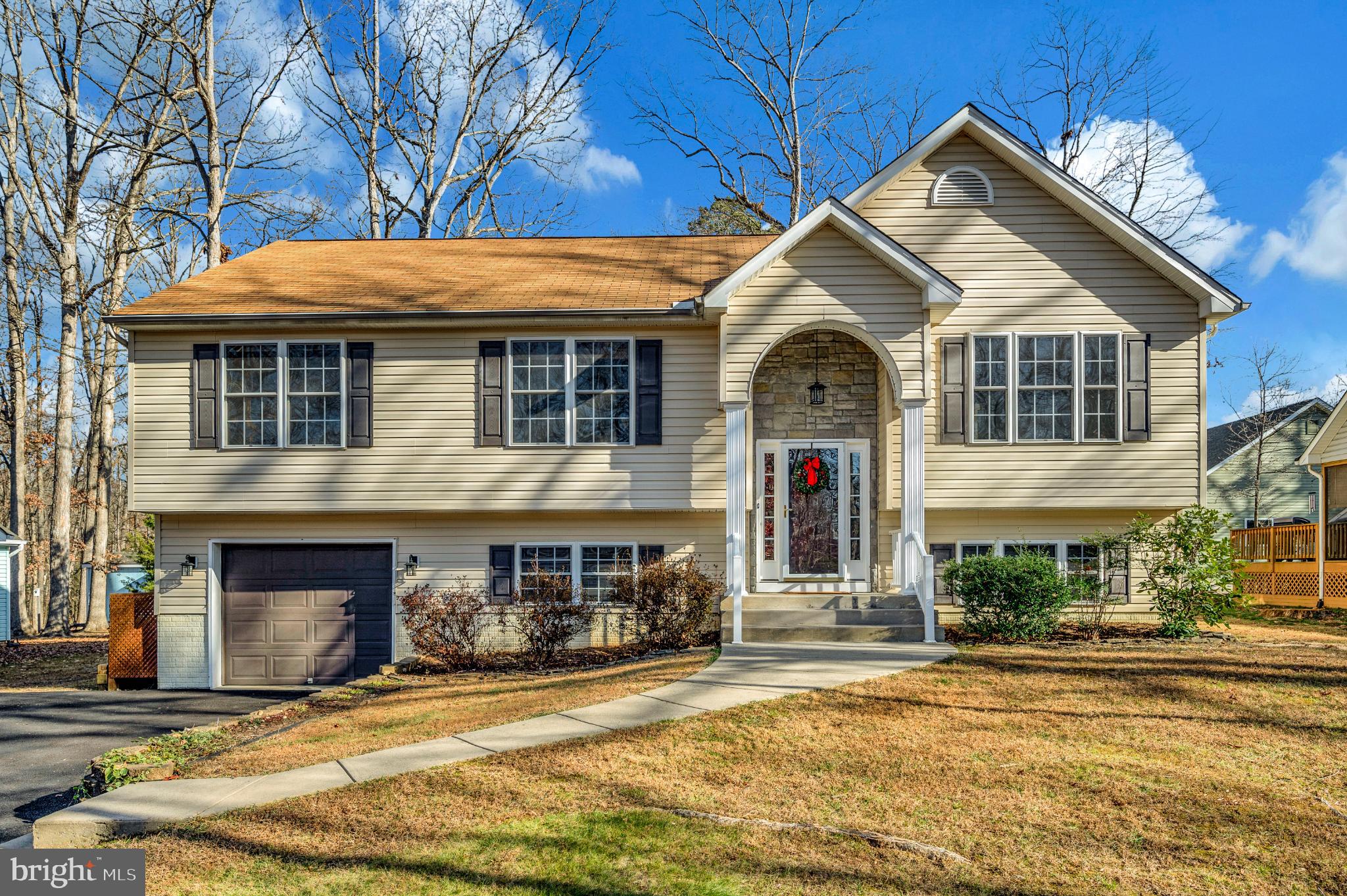 102 SEVEN PINES DRIVE