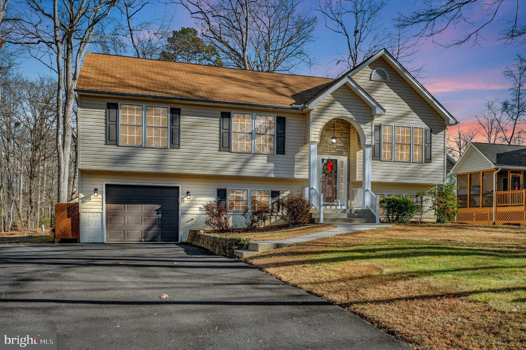 LAKE OF THE WOODS - Residential