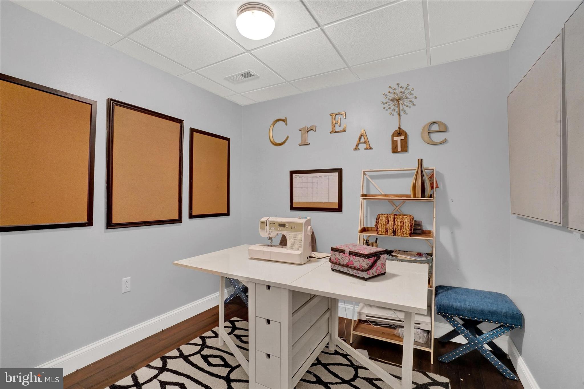 BROWNSTONE MANOR - Residential