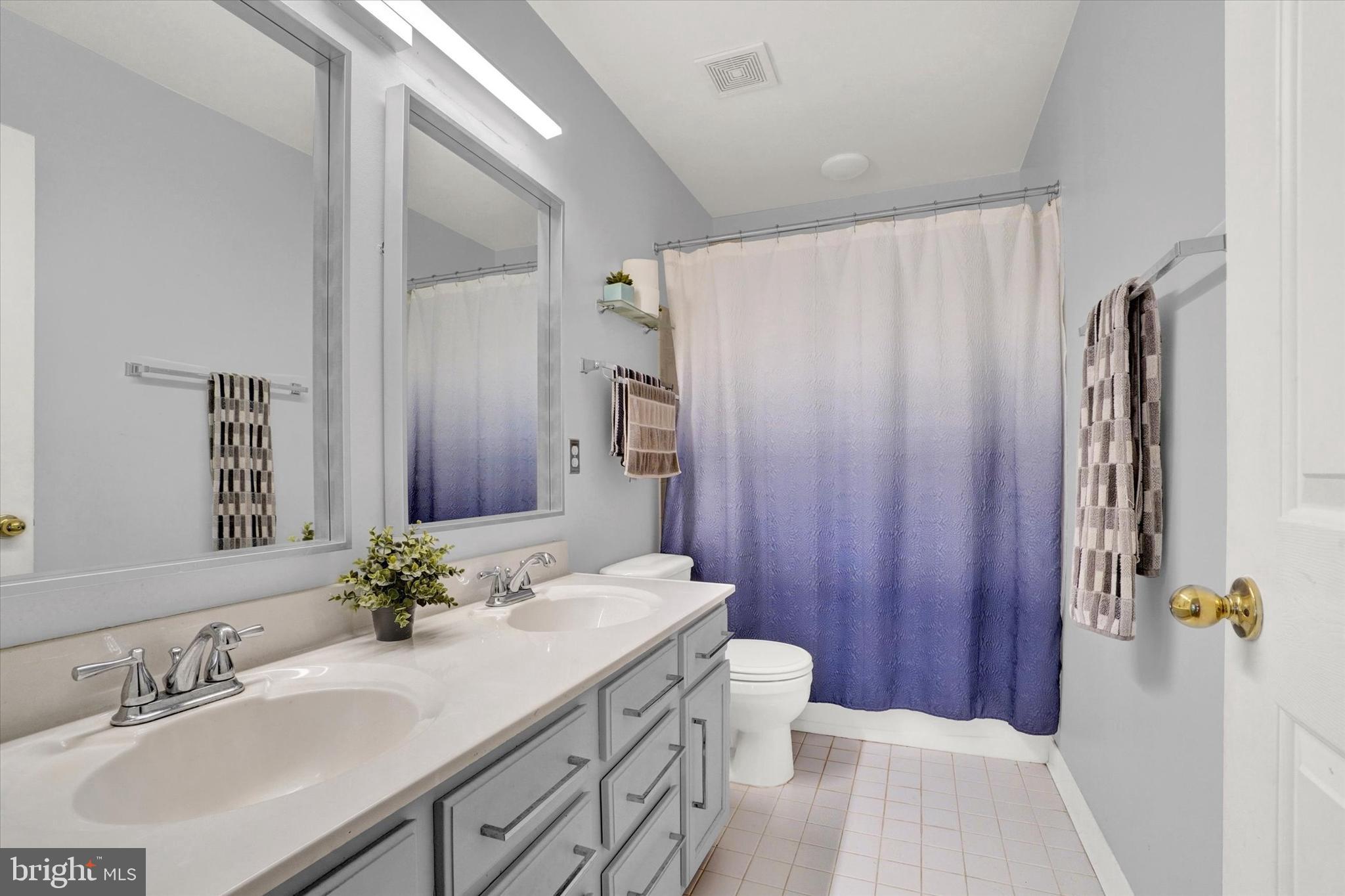 BROWNSTONE MANOR - Residential