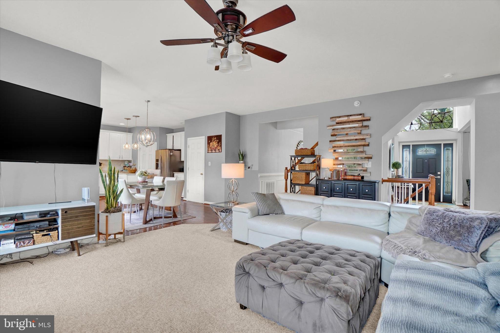 BROWNSTONE MANOR - Residential