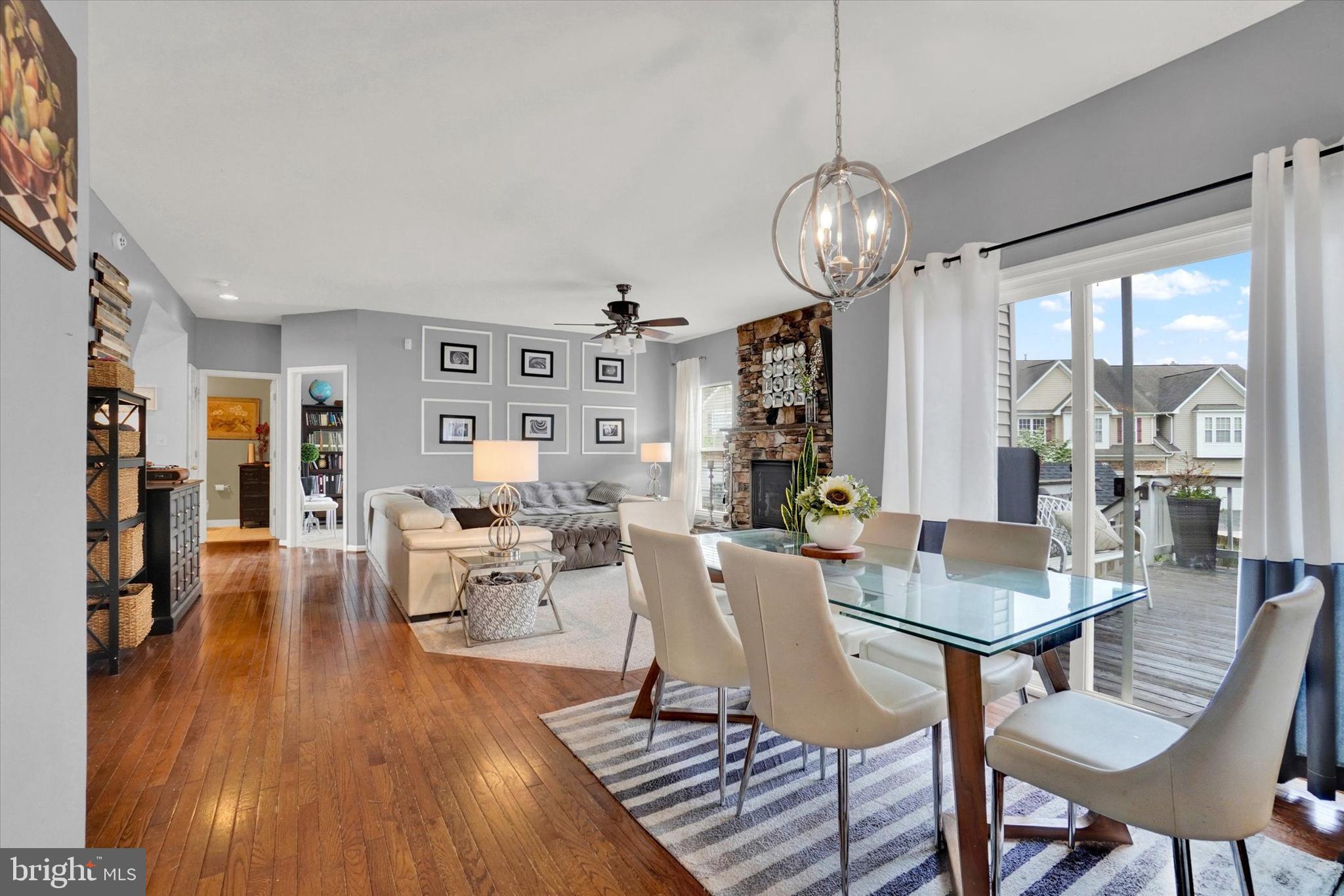 BROWNSTONE MANOR - Residential