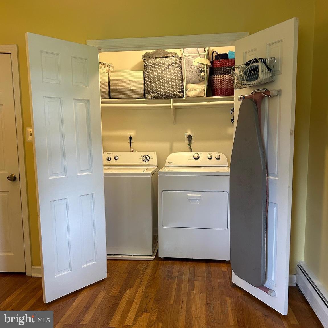 EXECUTIVE ESTATES - Residential