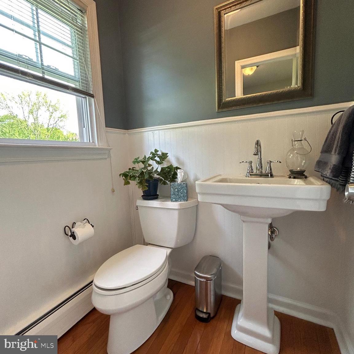 EXECUTIVE ESTATES - Residential