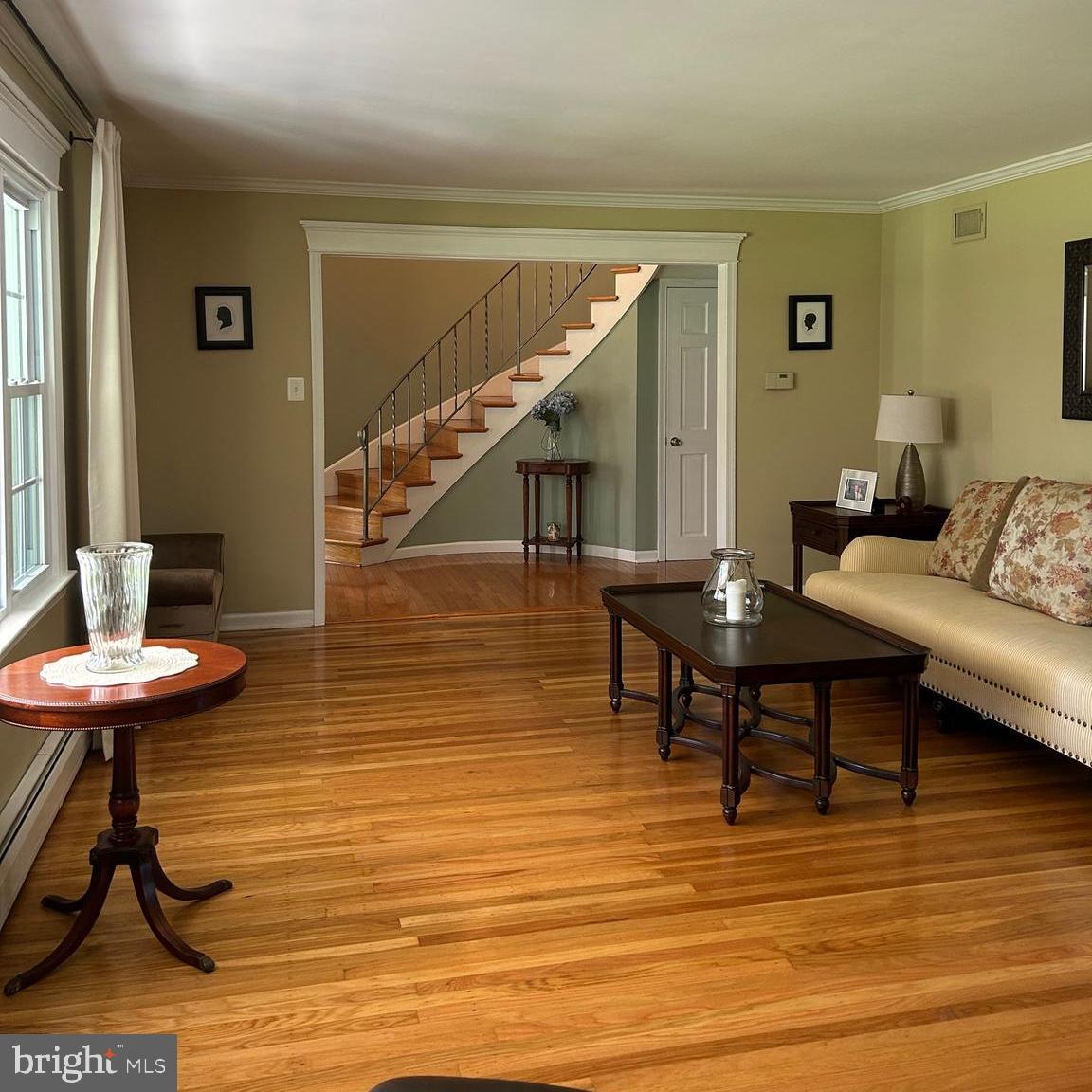 EXECUTIVE ESTATES - Residential