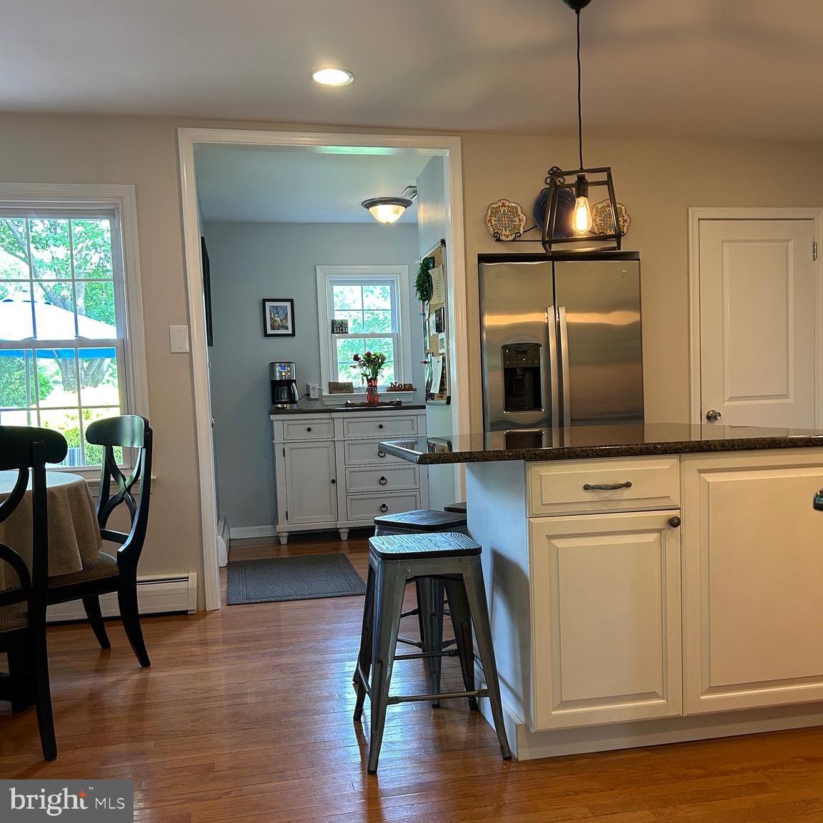 EXECUTIVE ESTATES - Residential