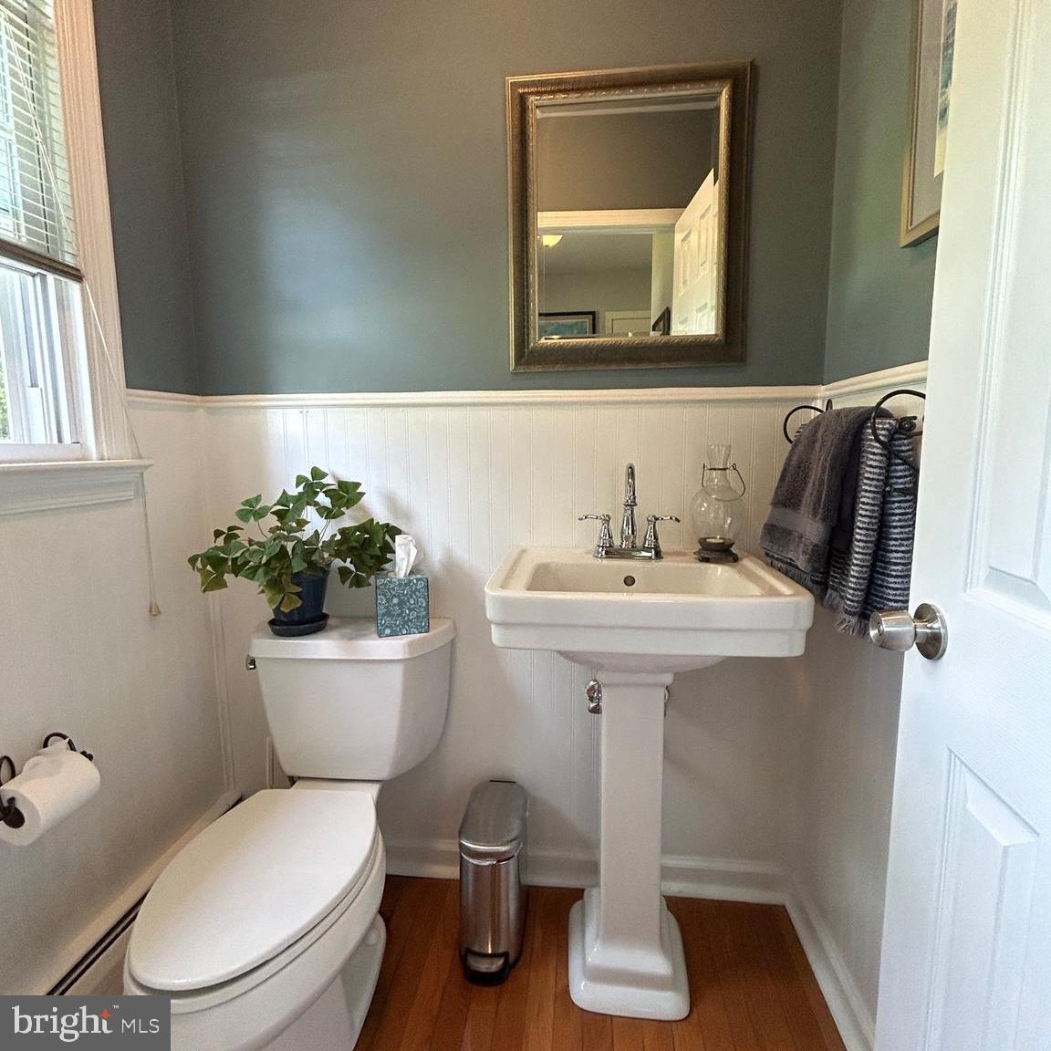 EXECUTIVE ESTATES - Residential