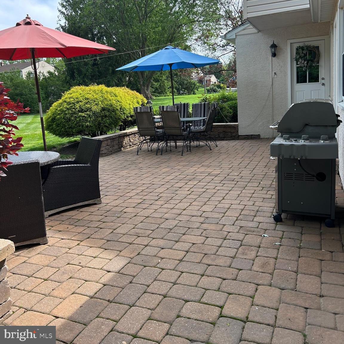 EXECUTIVE ESTATES - Residential