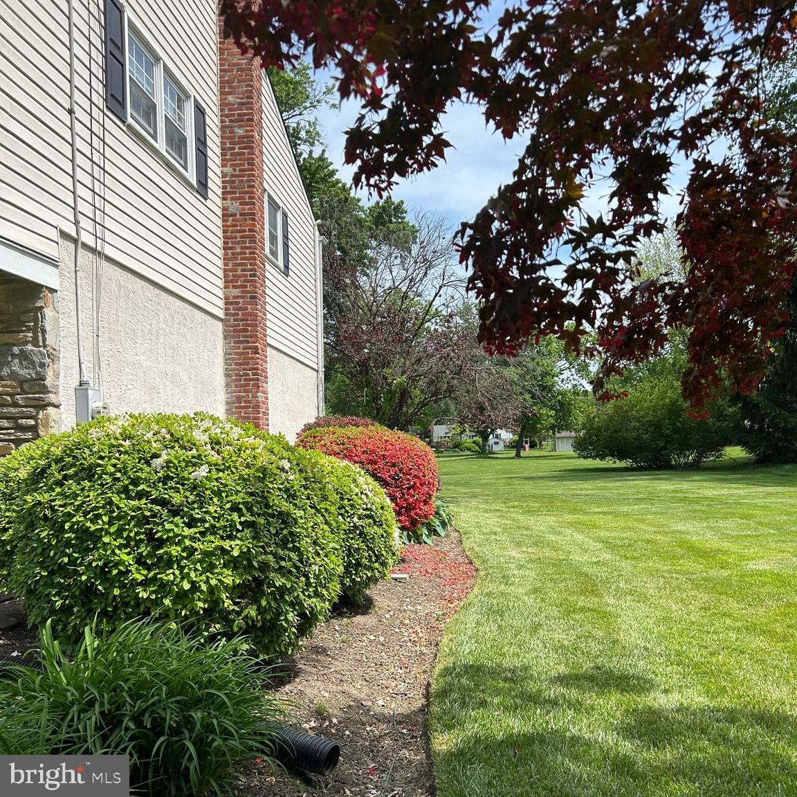 EXECUTIVE ESTATES - Residential