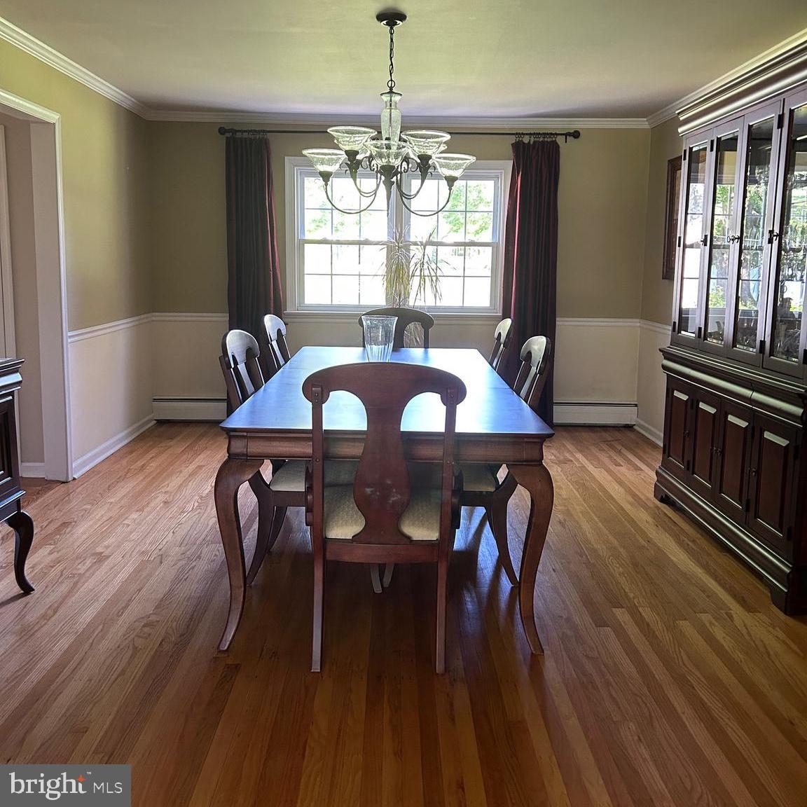 EXECUTIVE ESTATES - Residential