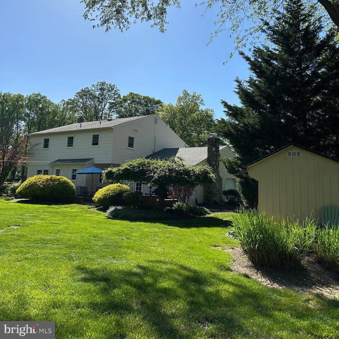 EXECUTIVE ESTATES - Residential