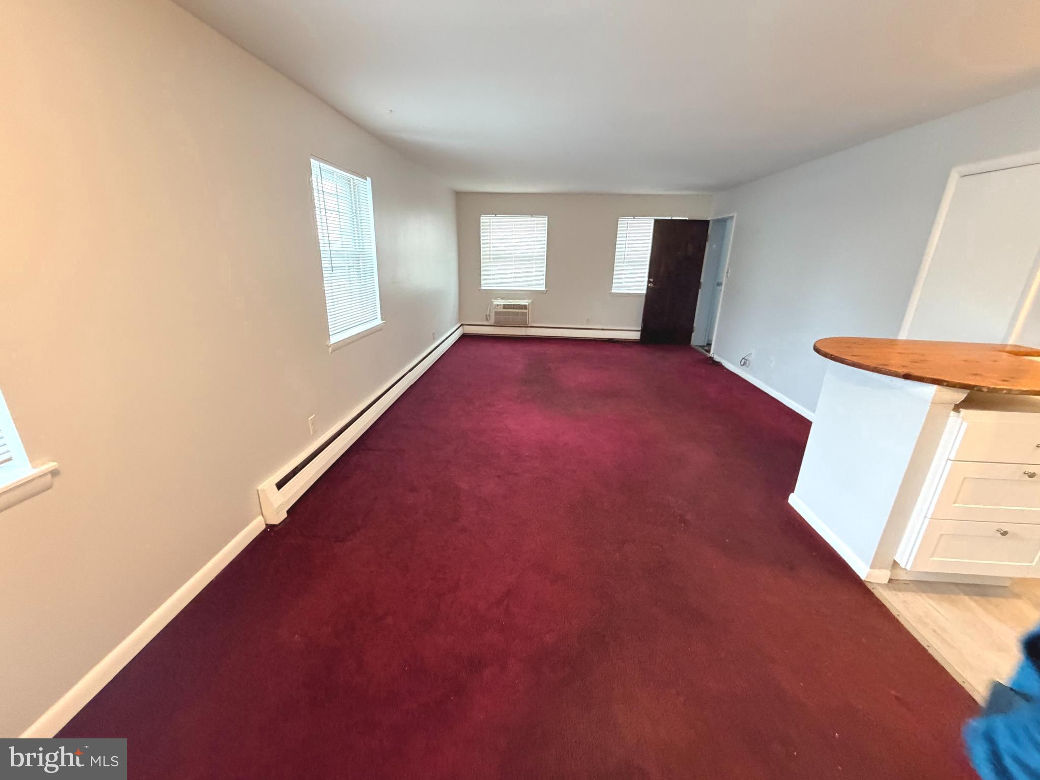 ASTON ARMS - Residential