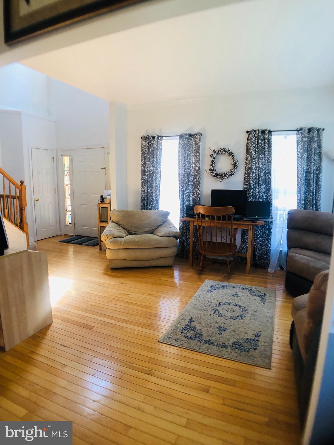 HILLSIDE - Residential