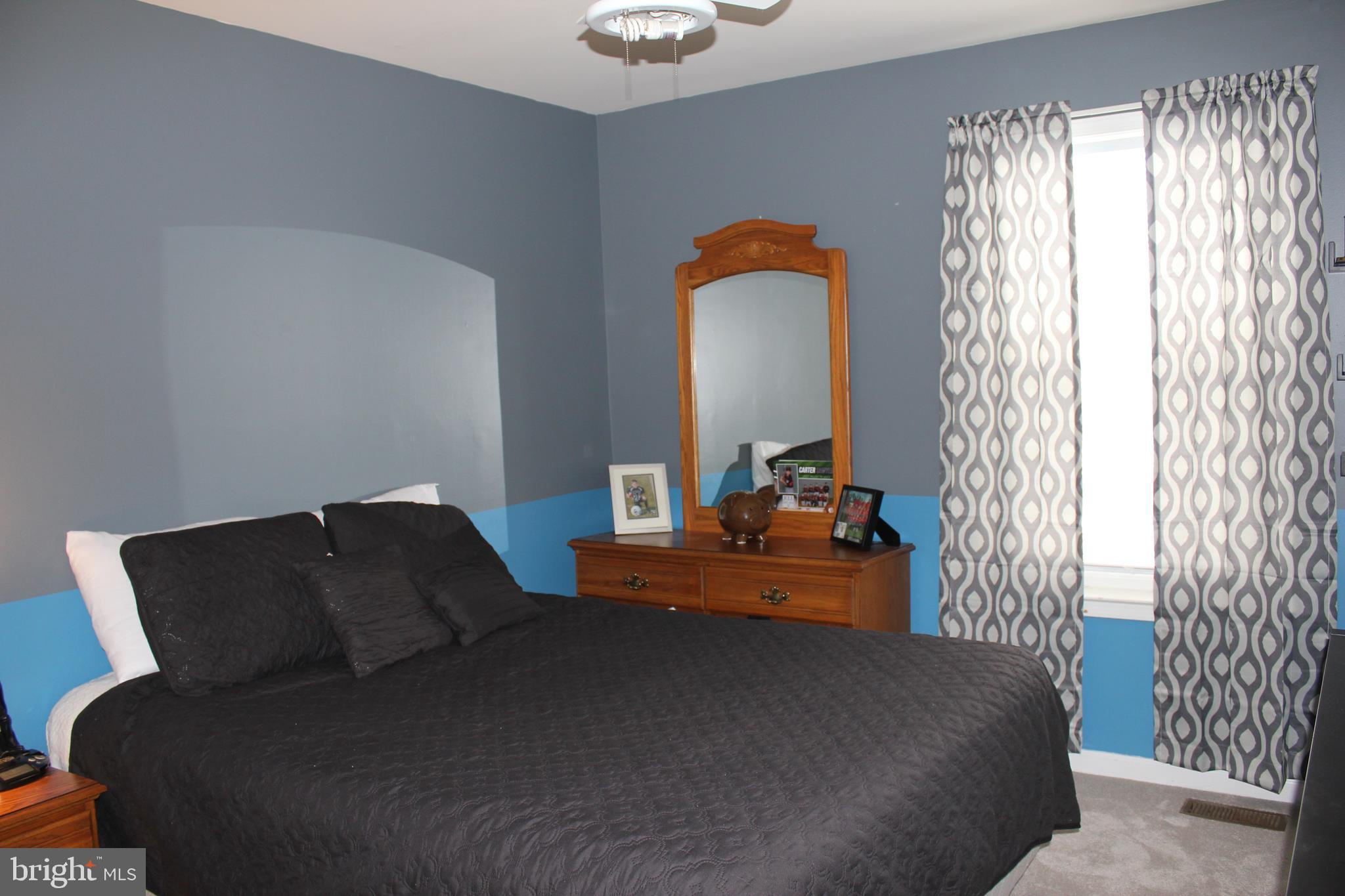 HILLSIDE - Residential