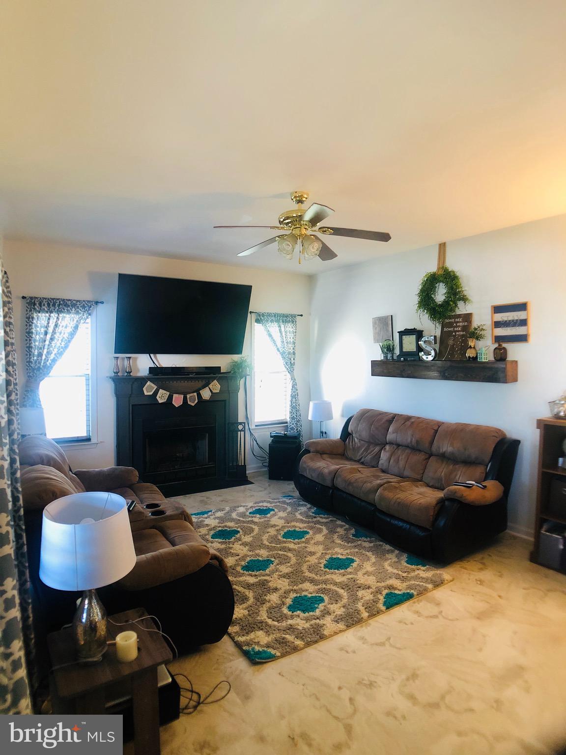 HILLSIDE - Residential