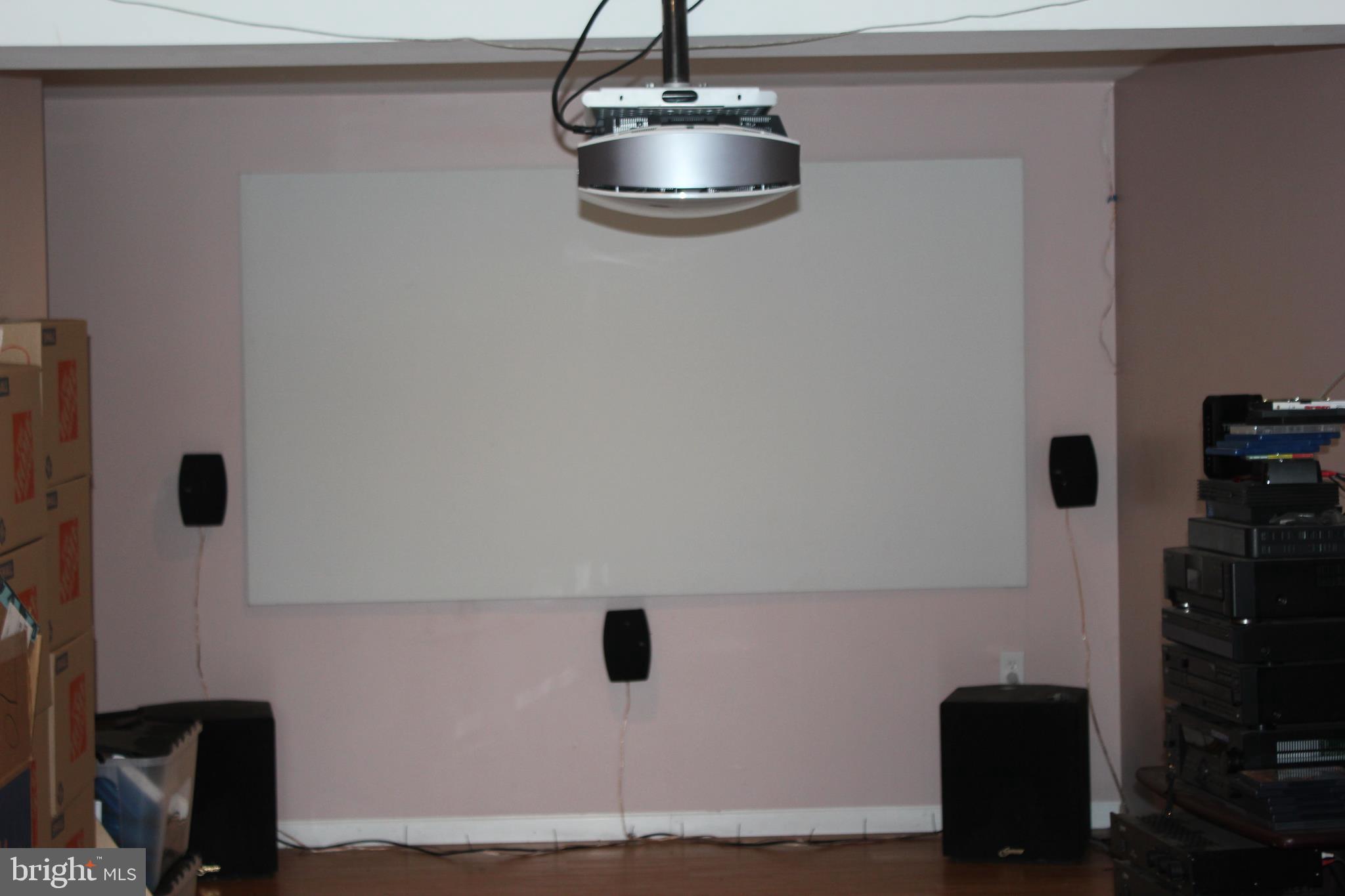 HILLSIDE - Residential