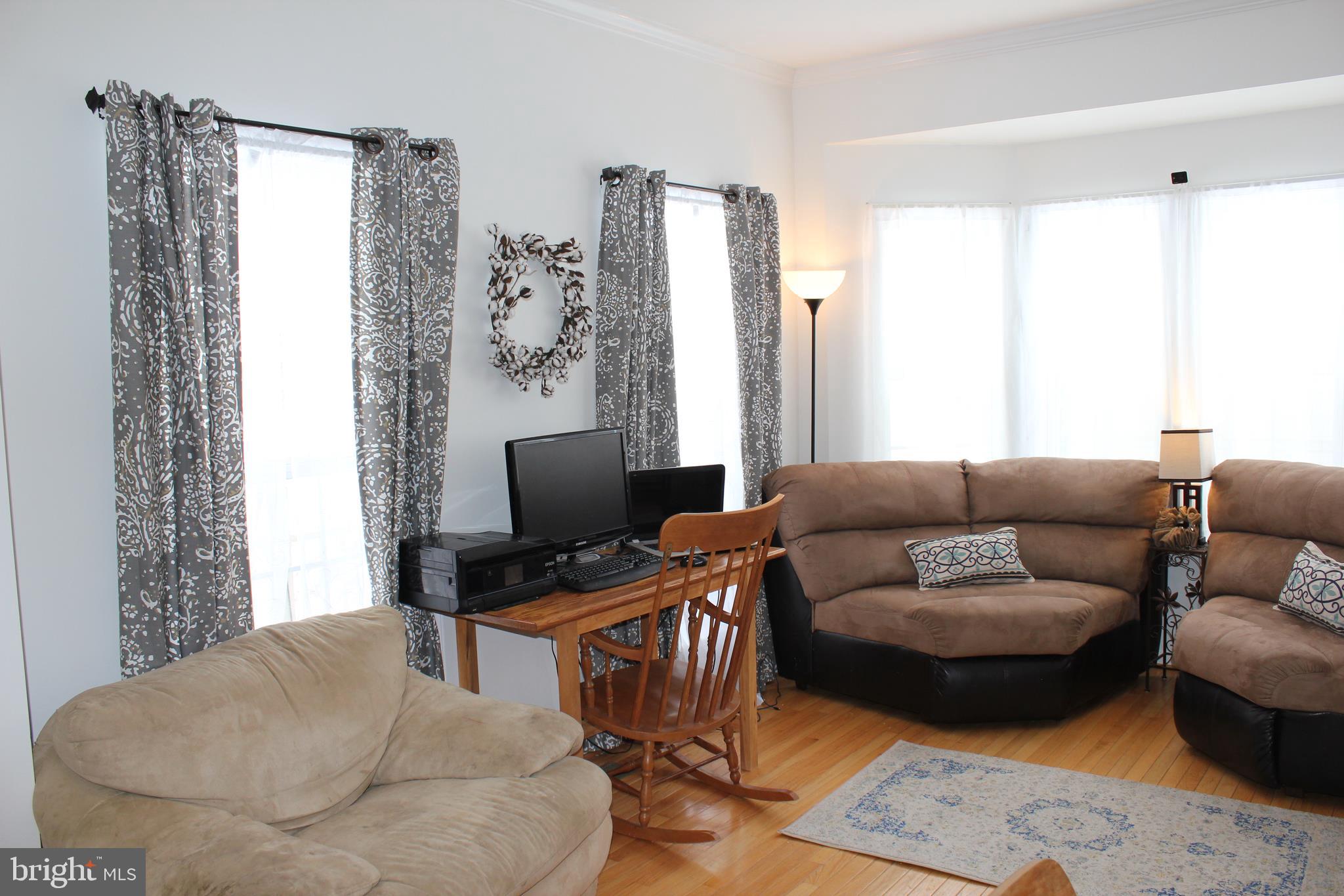 HILLSIDE - Residential