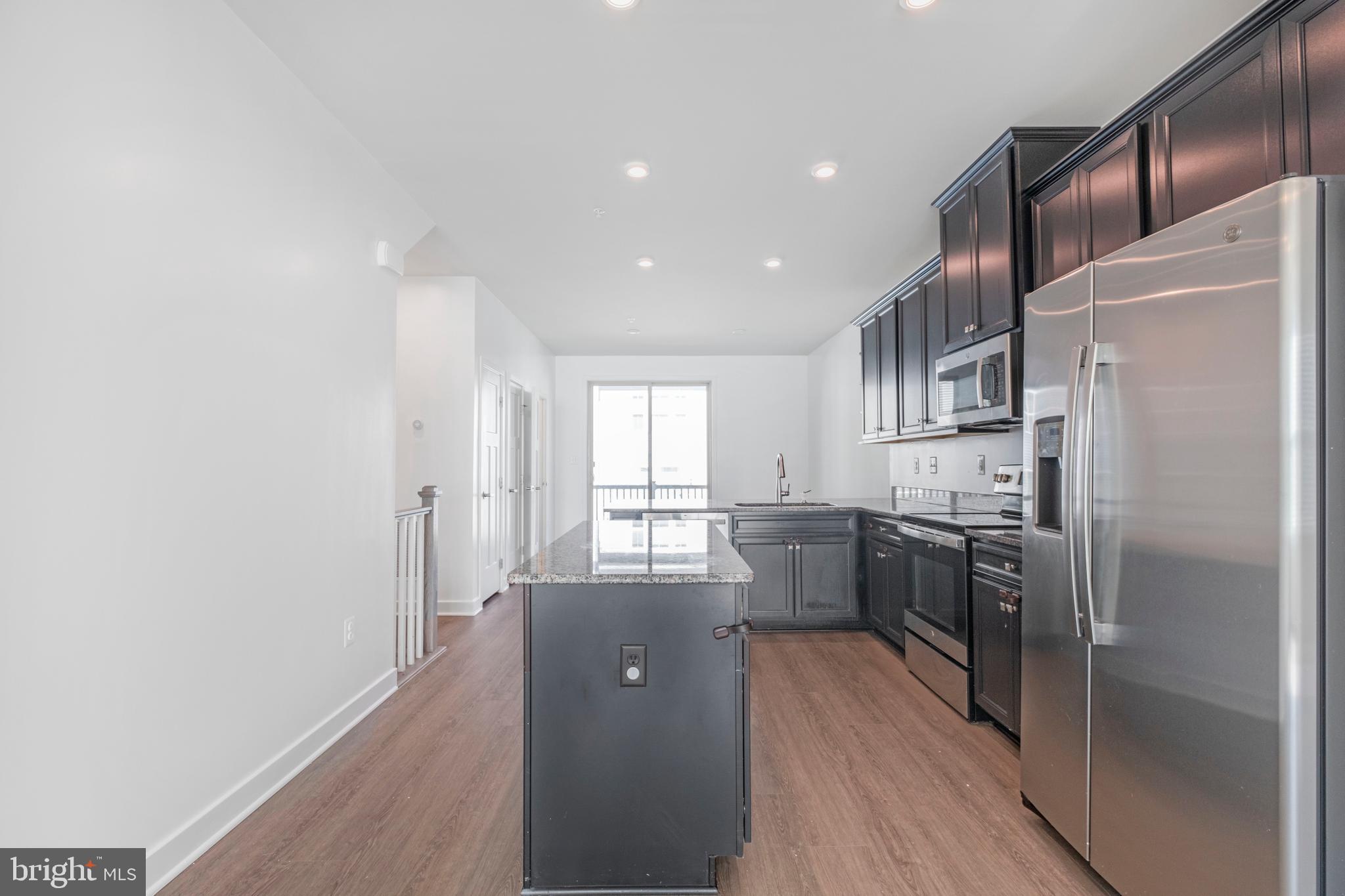 BROOKLYN PARK - Residential Lease