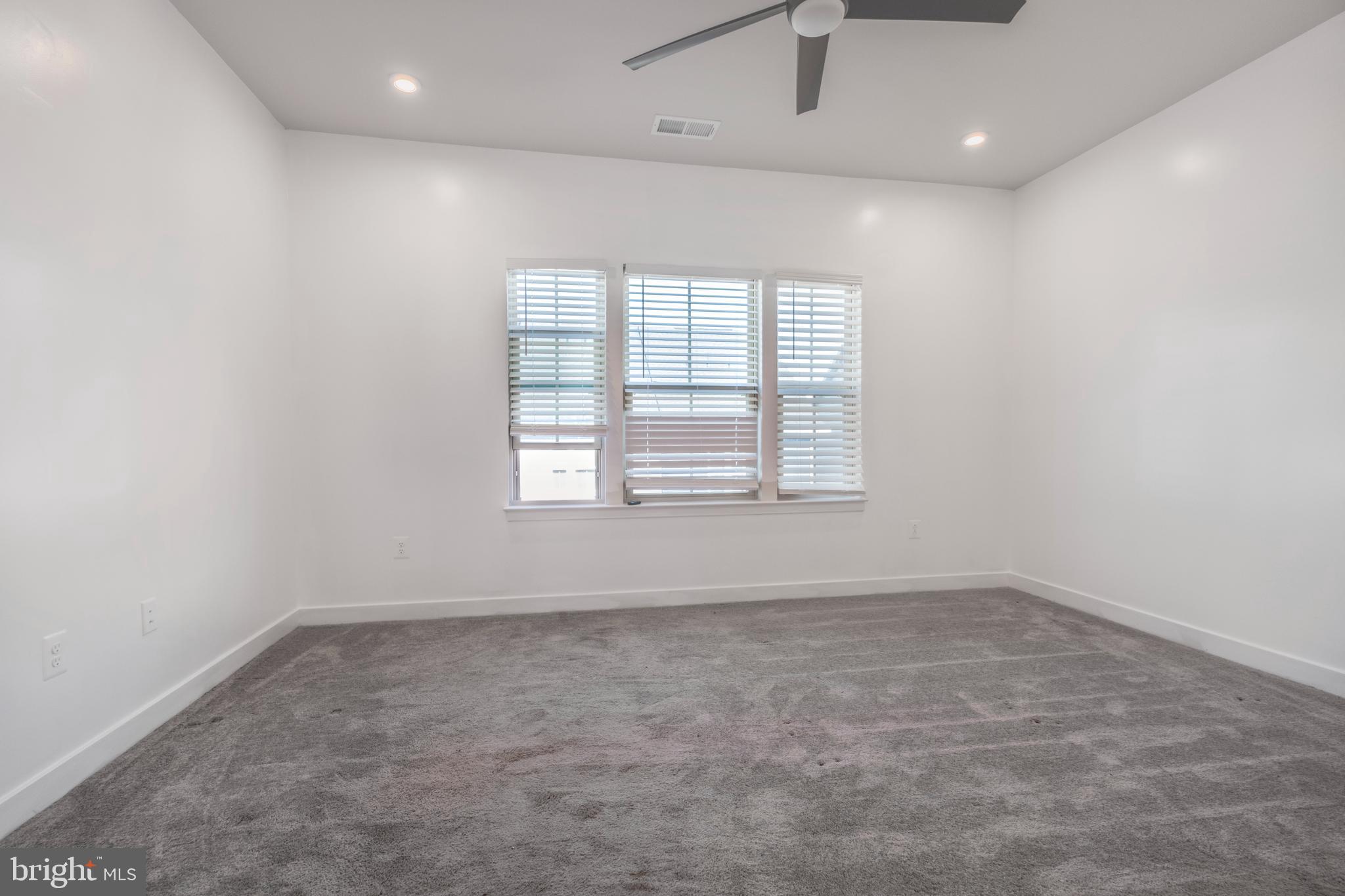 BROOKLYN PARK - Residential Lease