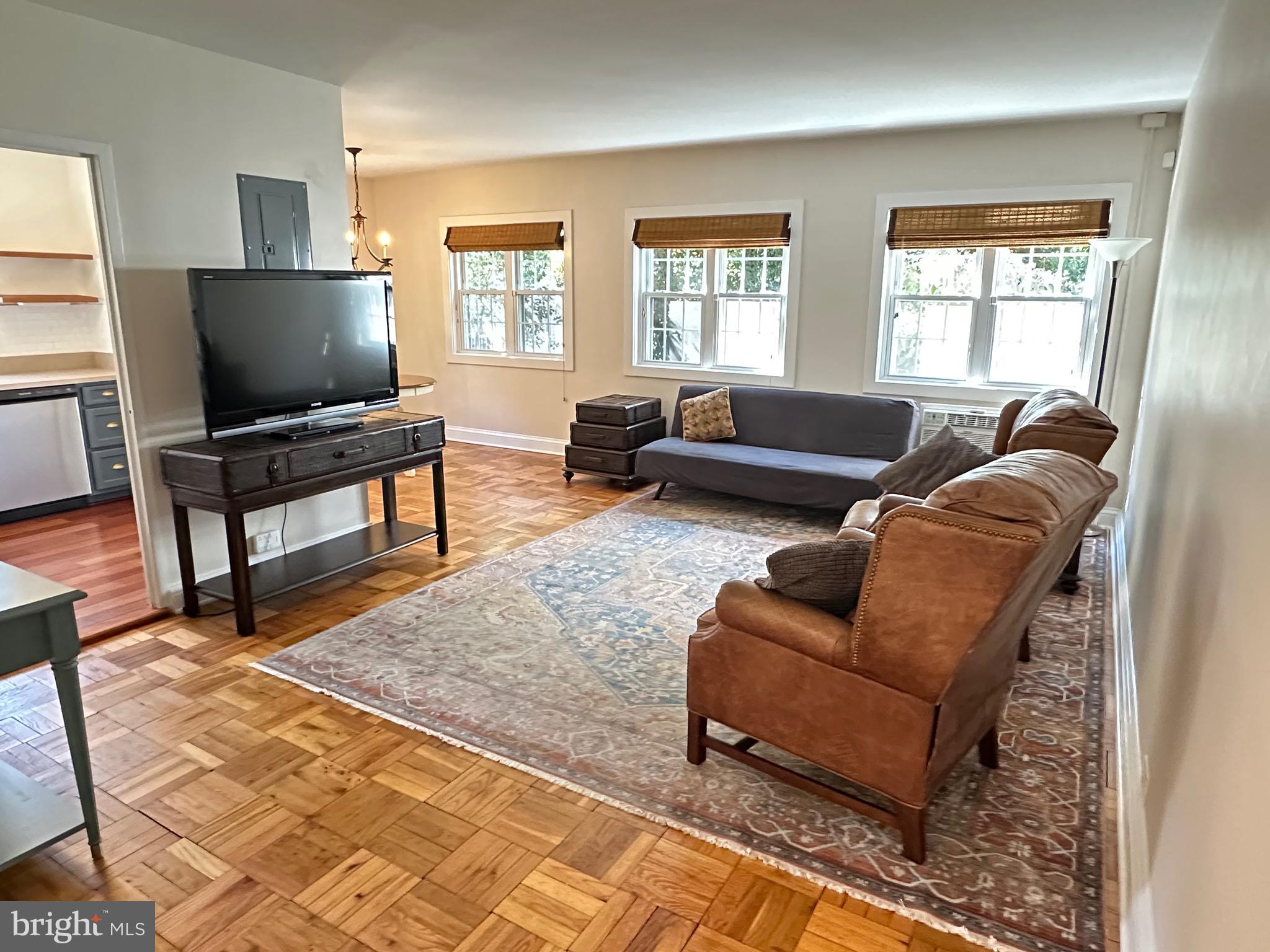 1423 MARTHA CUSTIS DRIVE