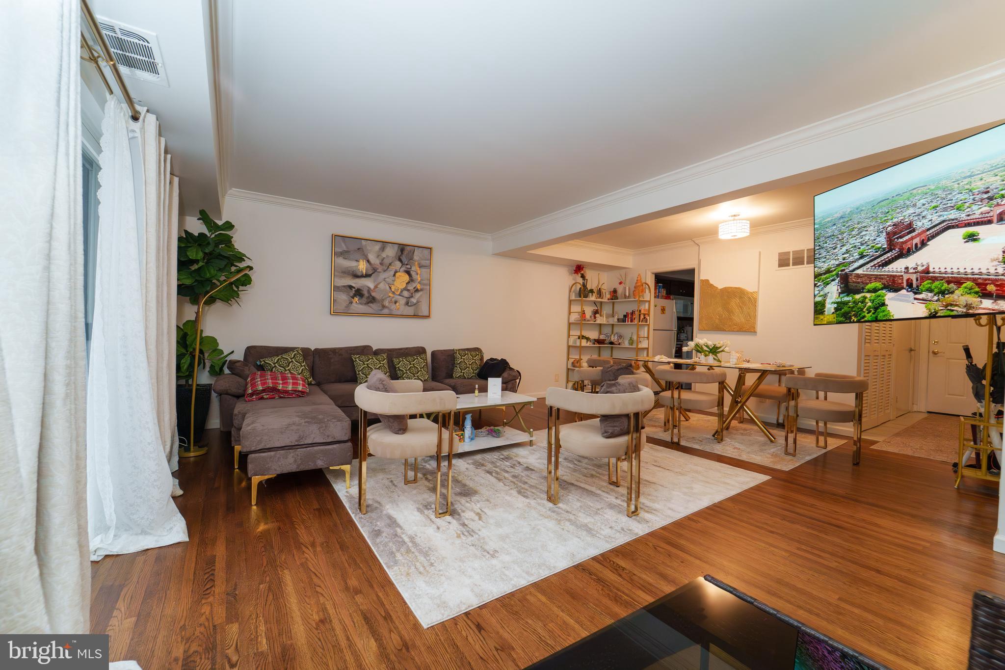 7625 TIVERTON DRIVE 7625