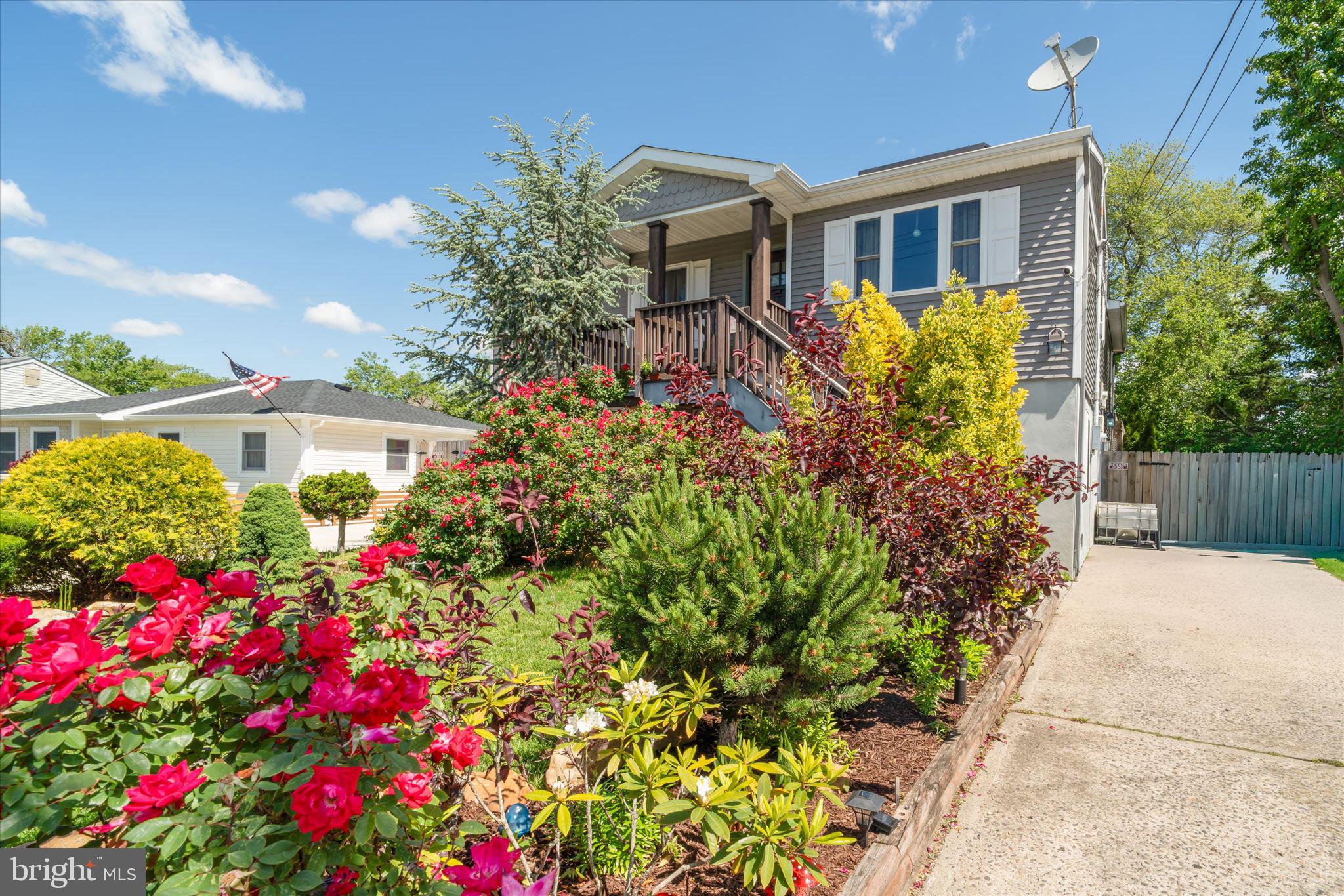 422 W CALA BREEZE WAY