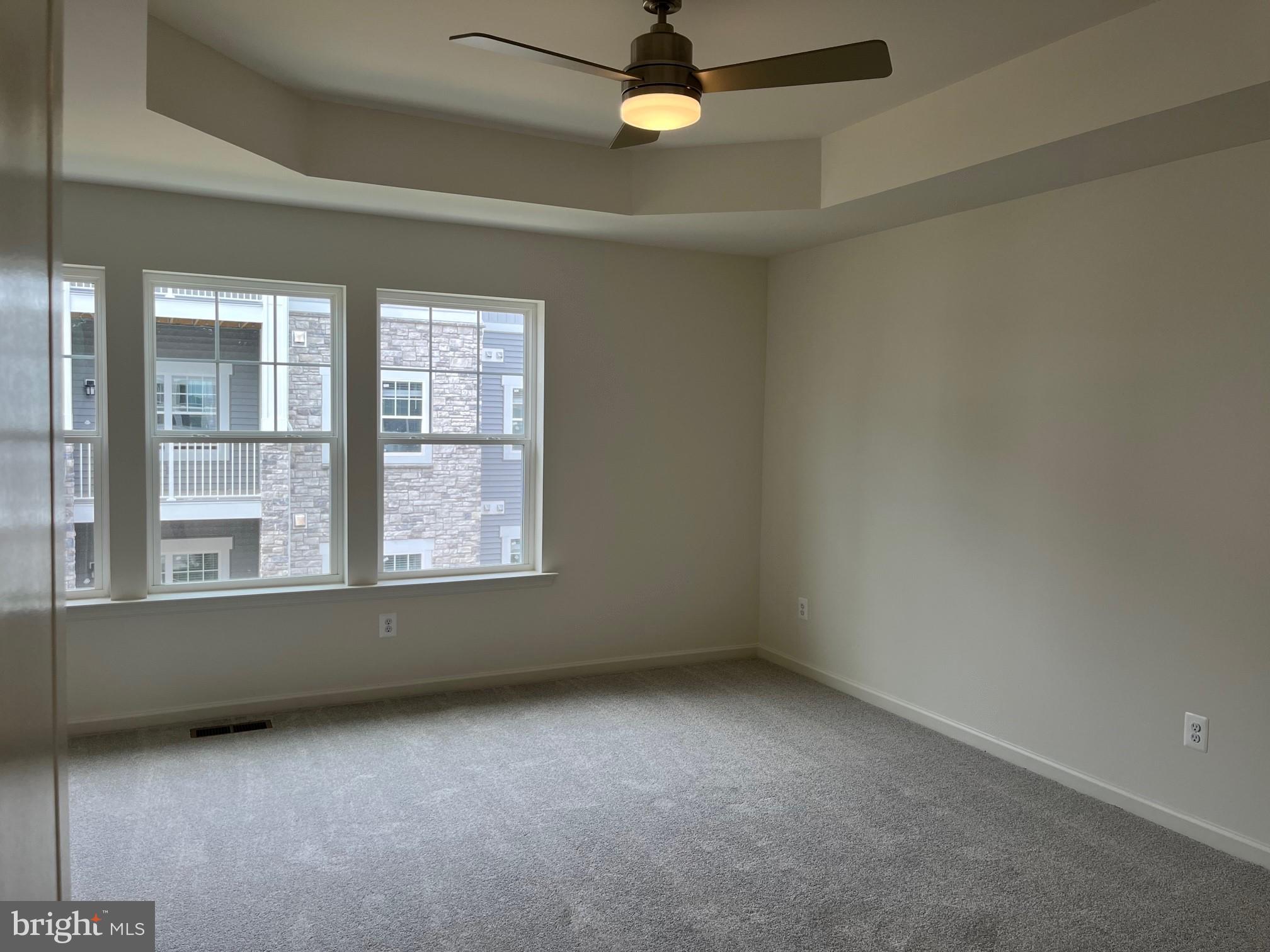 OVERLOOK AT RIVERSIDE TOWNHOMES - Residential