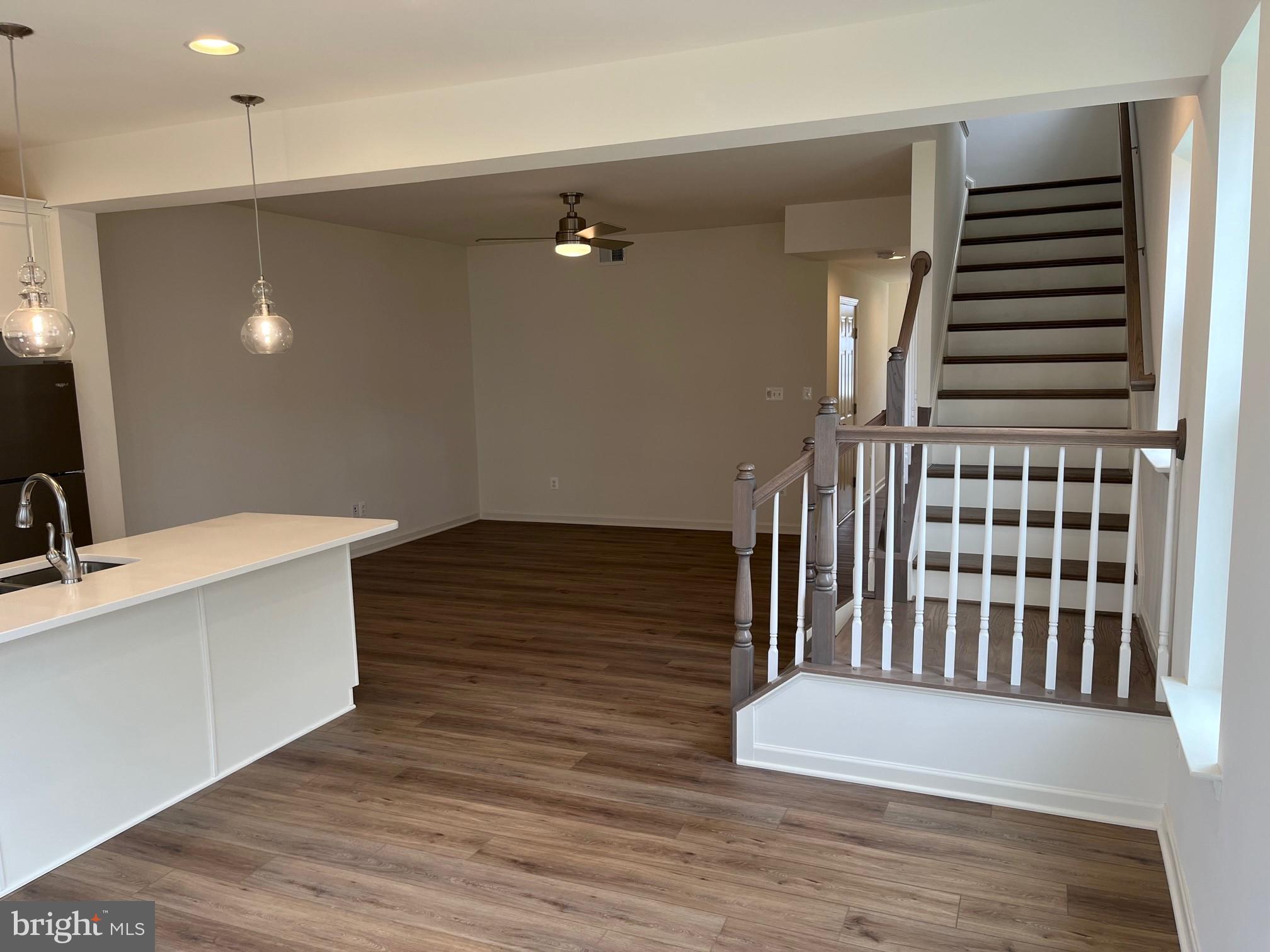 OVERLOOK AT RIVERSIDE TOWNHOMES - Residential