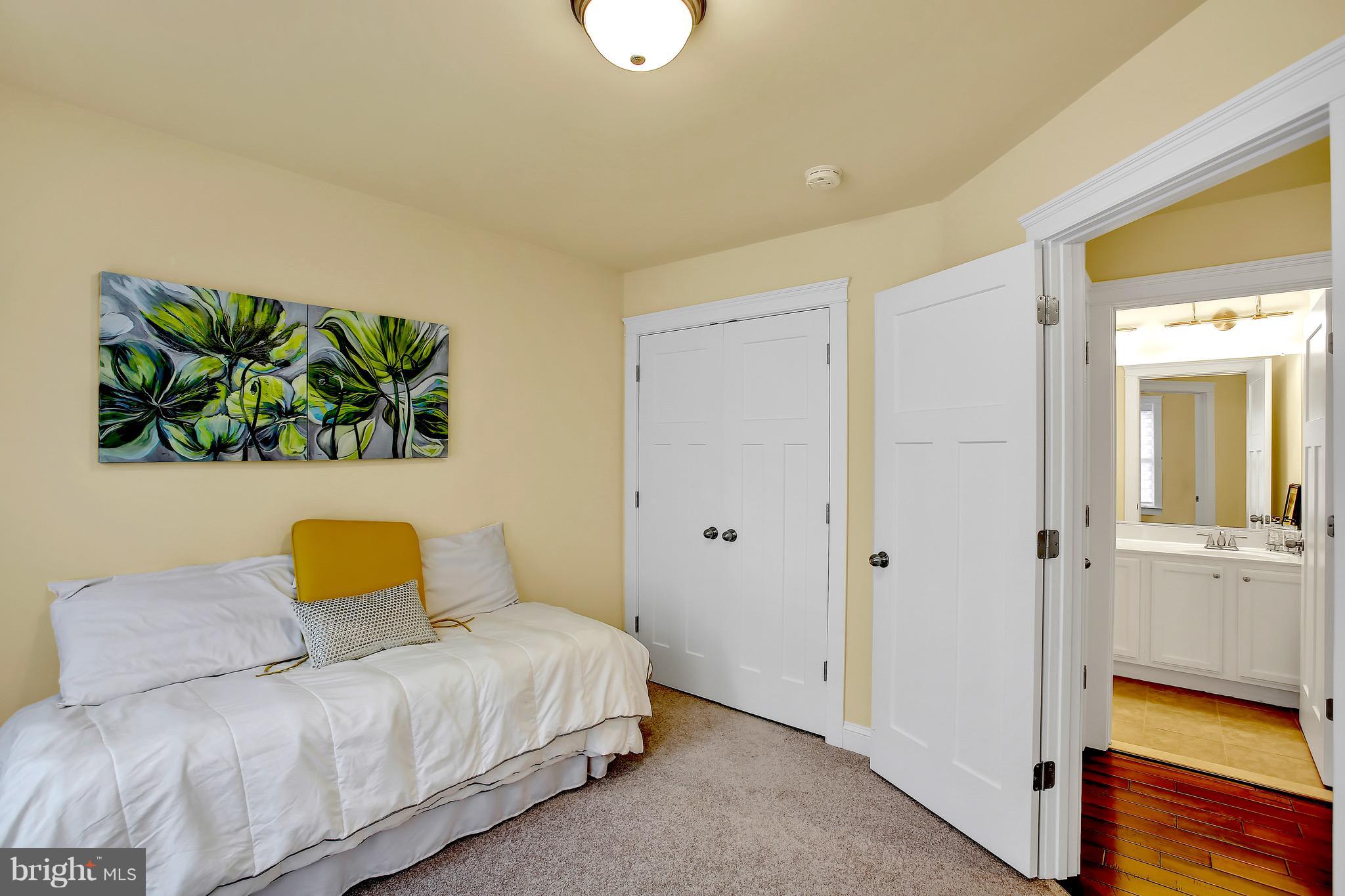 MANHATTAN BEACH - Residential