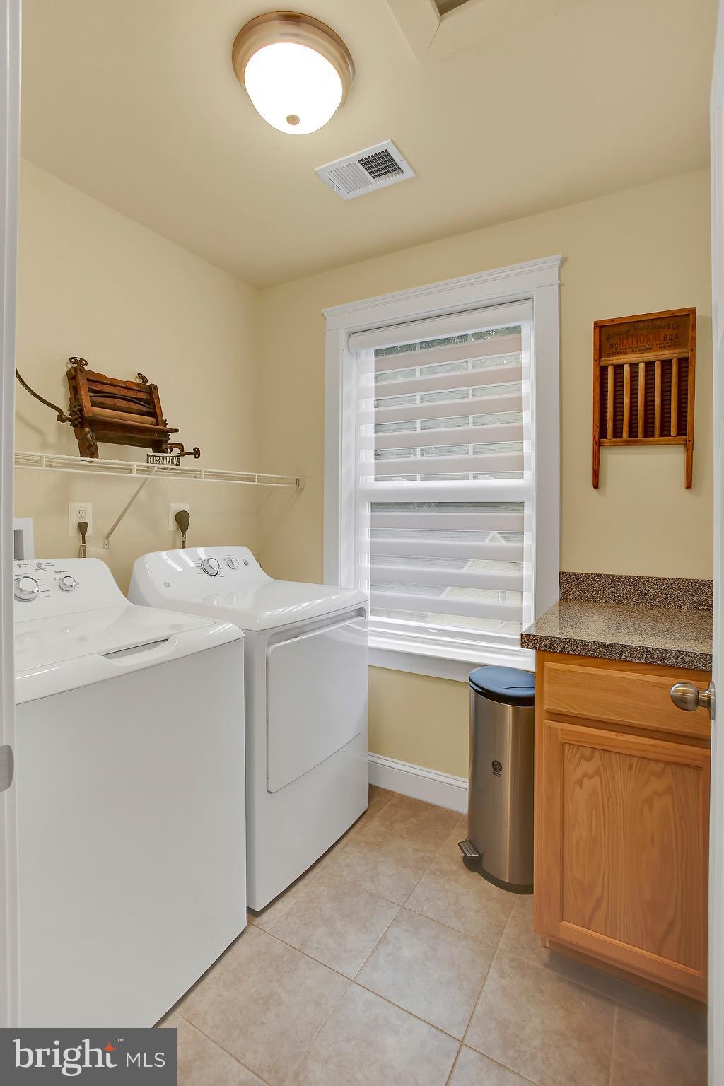 MANHATTAN BEACH - Residential