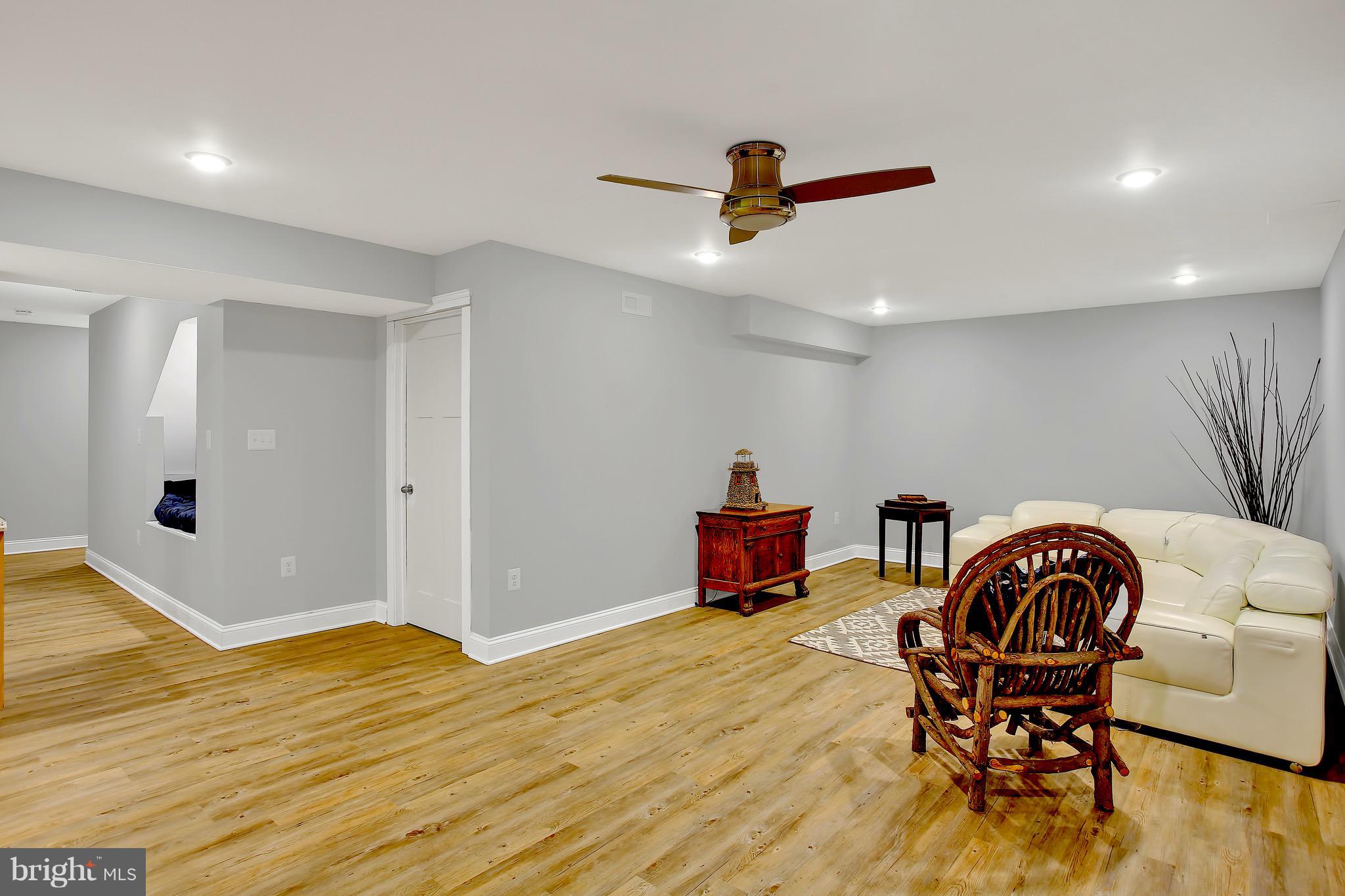 MANHATTAN BEACH - Residential