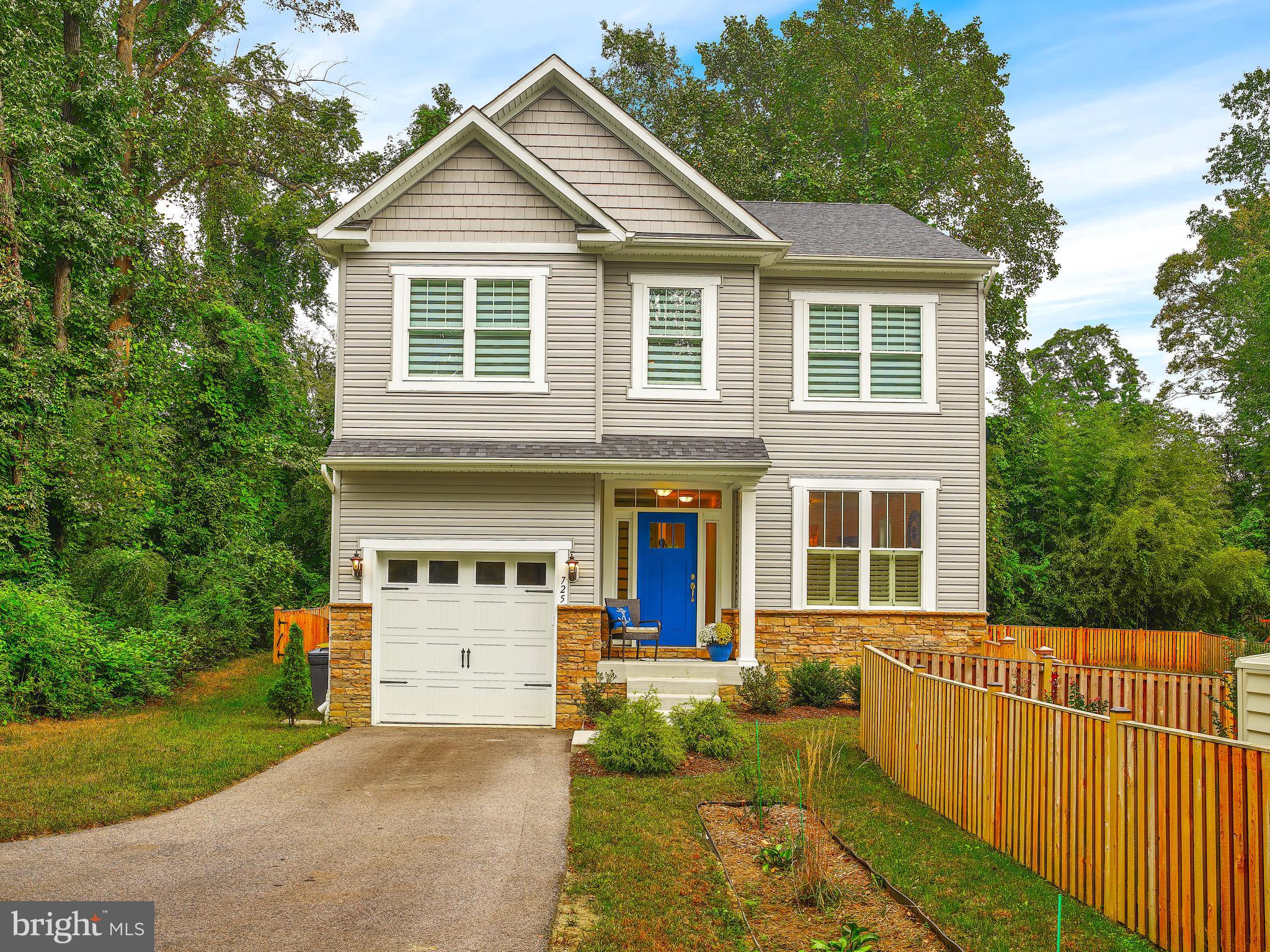 MANHATTAN BEACH - Residential