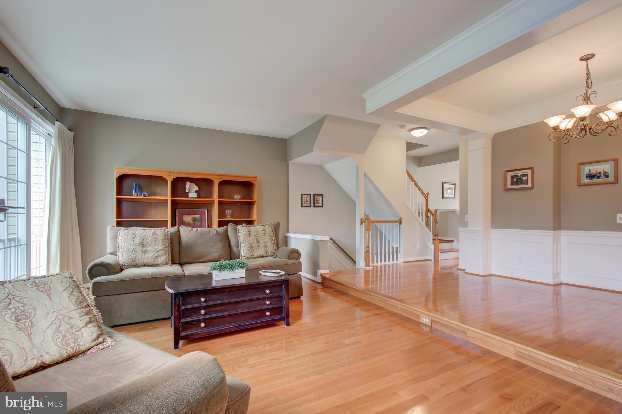 LOWES ISLAND/CASCADES - Residential