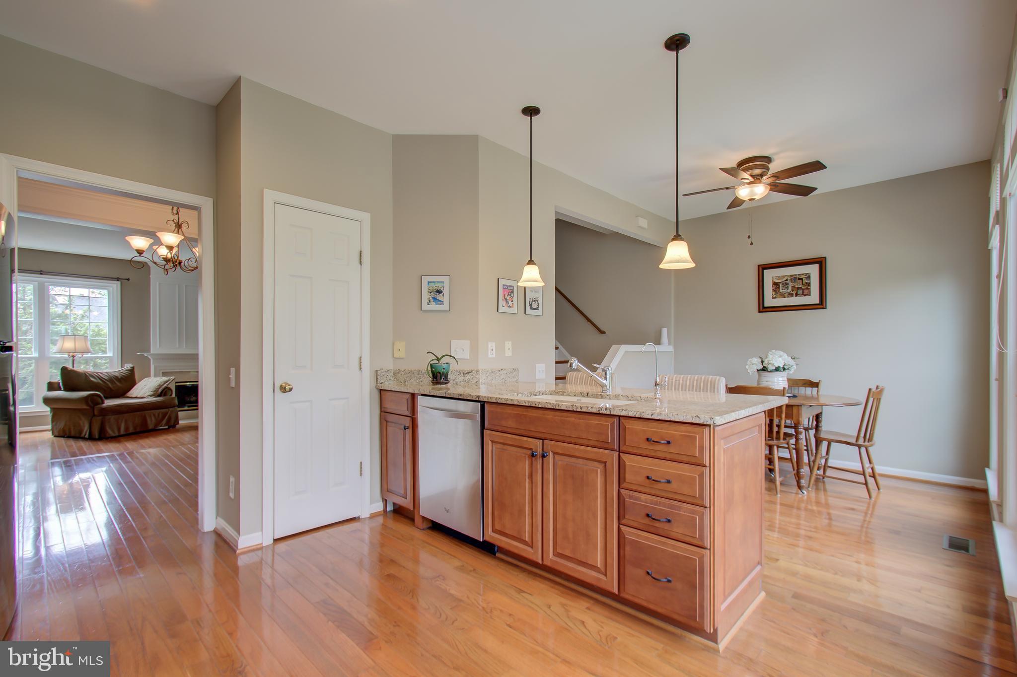 LOWES ISLAND/CASCADES - Residential