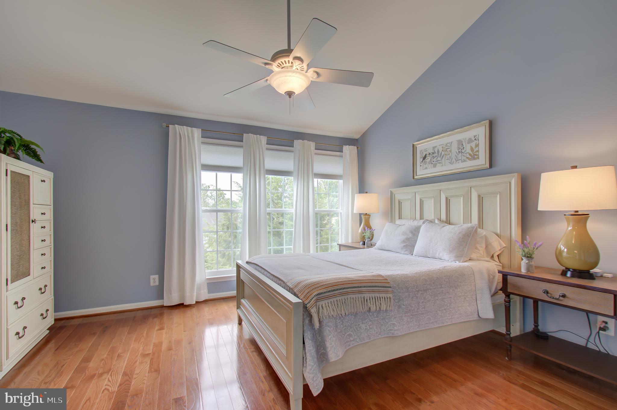 LOWES ISLAND/CASCADES - Residential