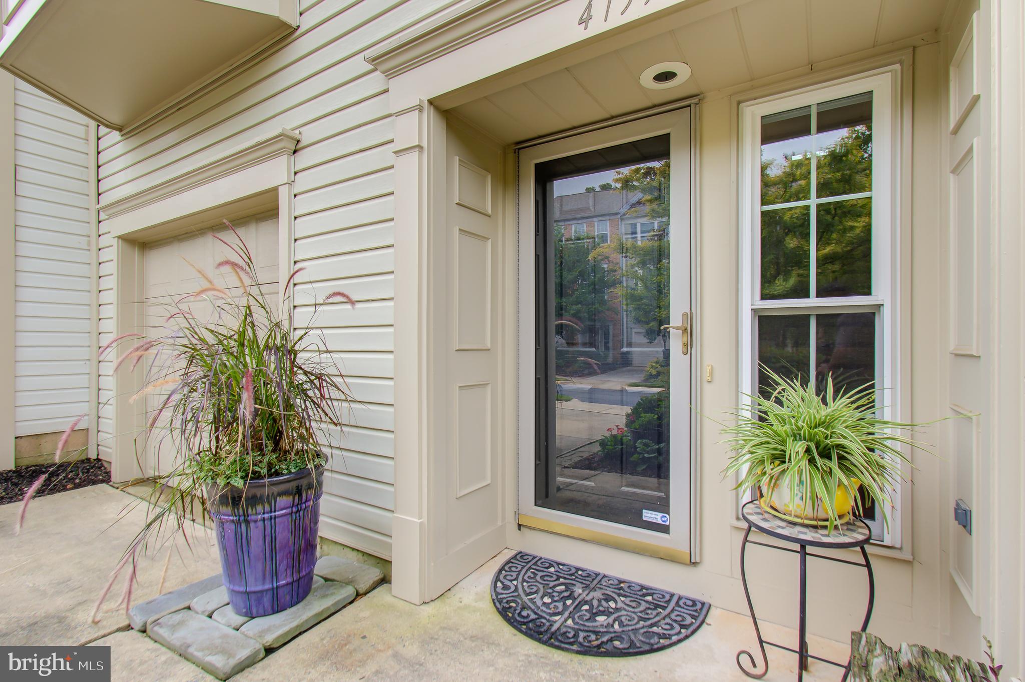 LOWES ISLAND/CASCADES - Residential