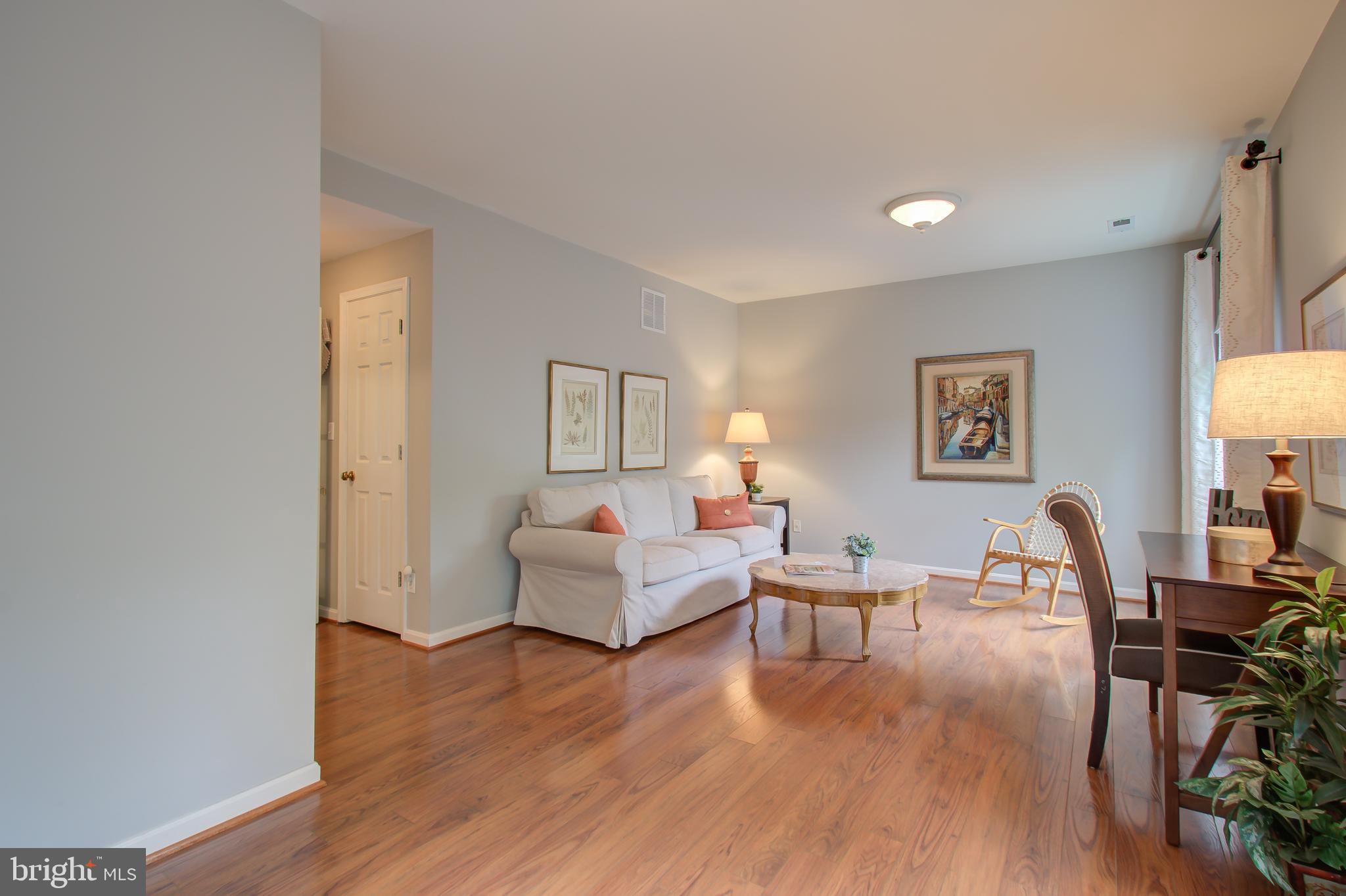 LOWES ISLAND/CASCADES - Residential