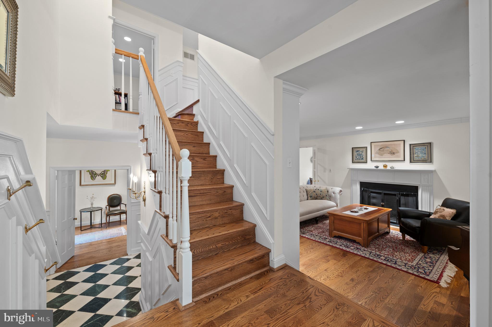 MAISON PLACE - Residential